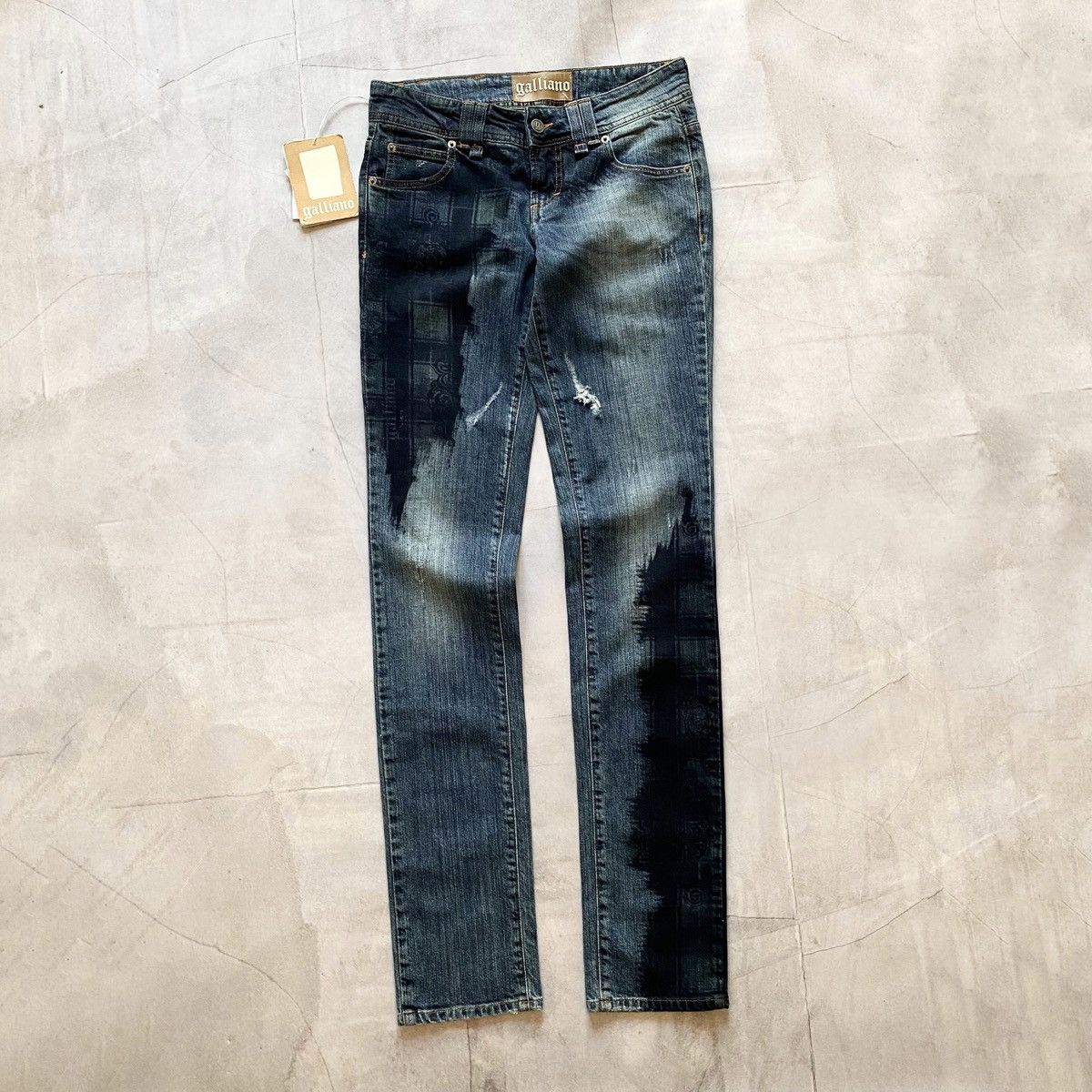 John Galliano NEW Galliano Distressed Painted Stripped Logo Jeans Y2K Size 26" / US 2 / IT 38 - 3 Thumbnail