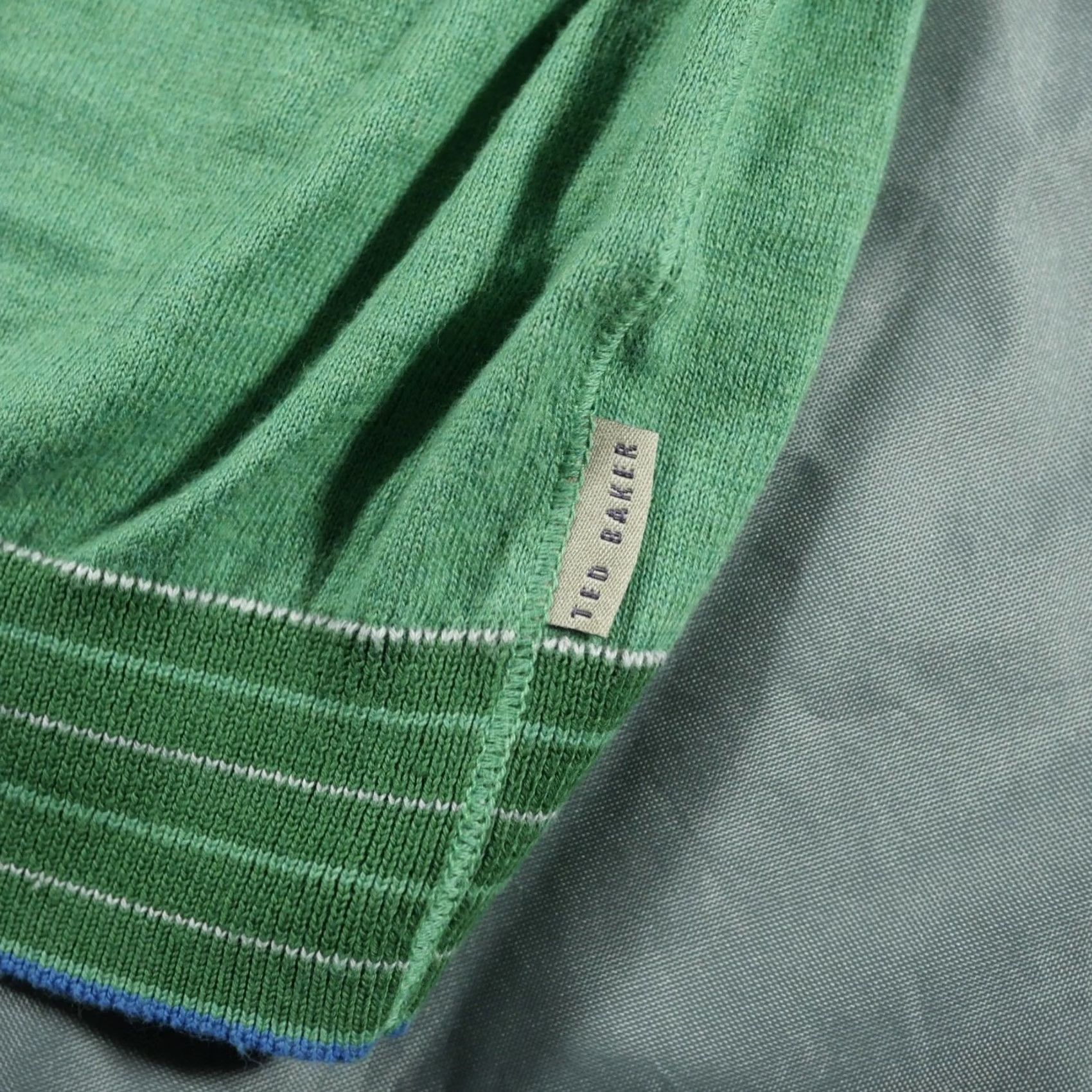 Ted Baker Ted Baker Sweater Mens M 3 Green Henley Pullover Preppy Casual Designer Shirt? Size US M / EU 48-50 / 2 - 3 Thumbnail