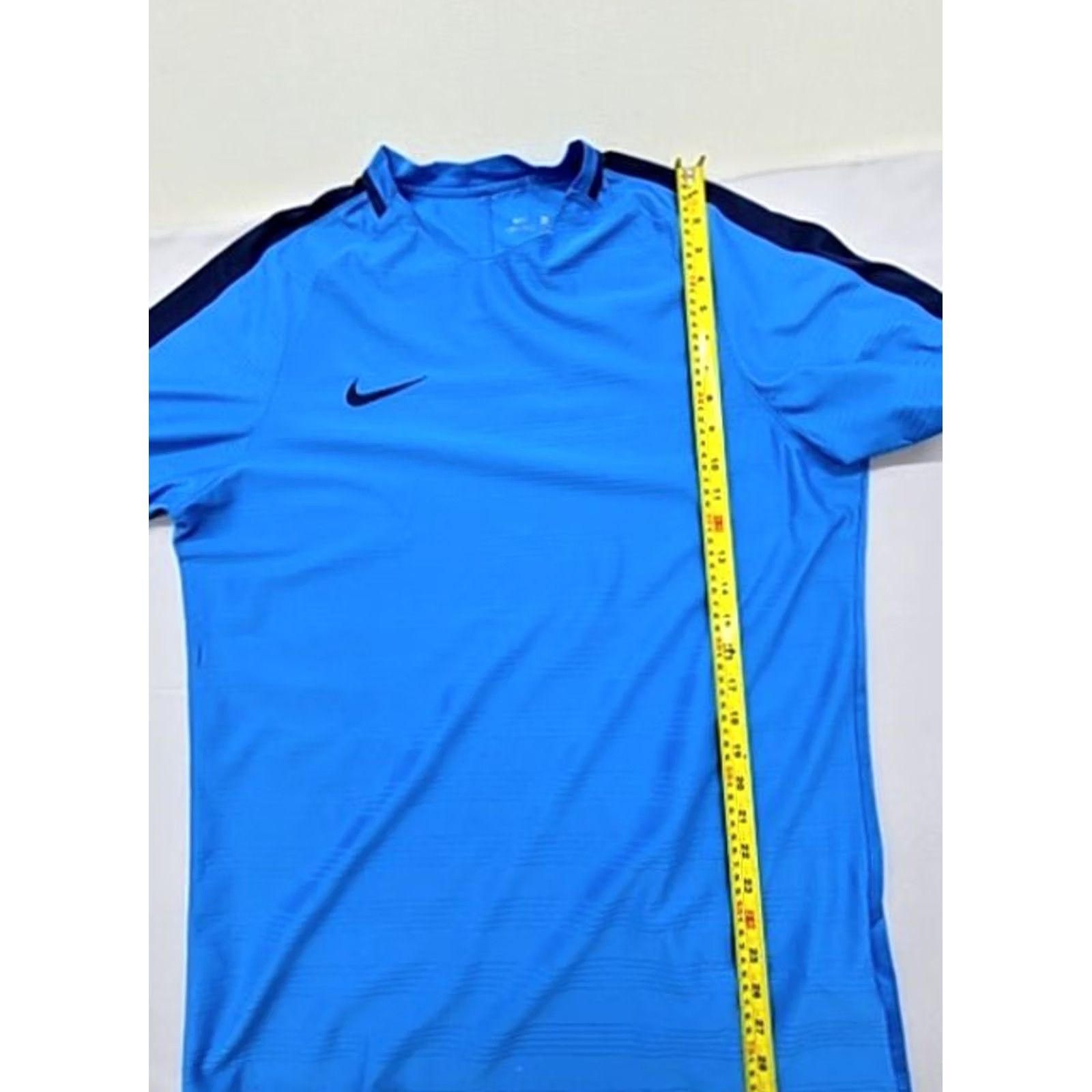 Nike Nike Training Dri-FIT Blue XL T-Shirt Sweat-Wicking Polyester Shirt Men XS? Size US XL / EU 56 / 4 - 7 Thumbnail