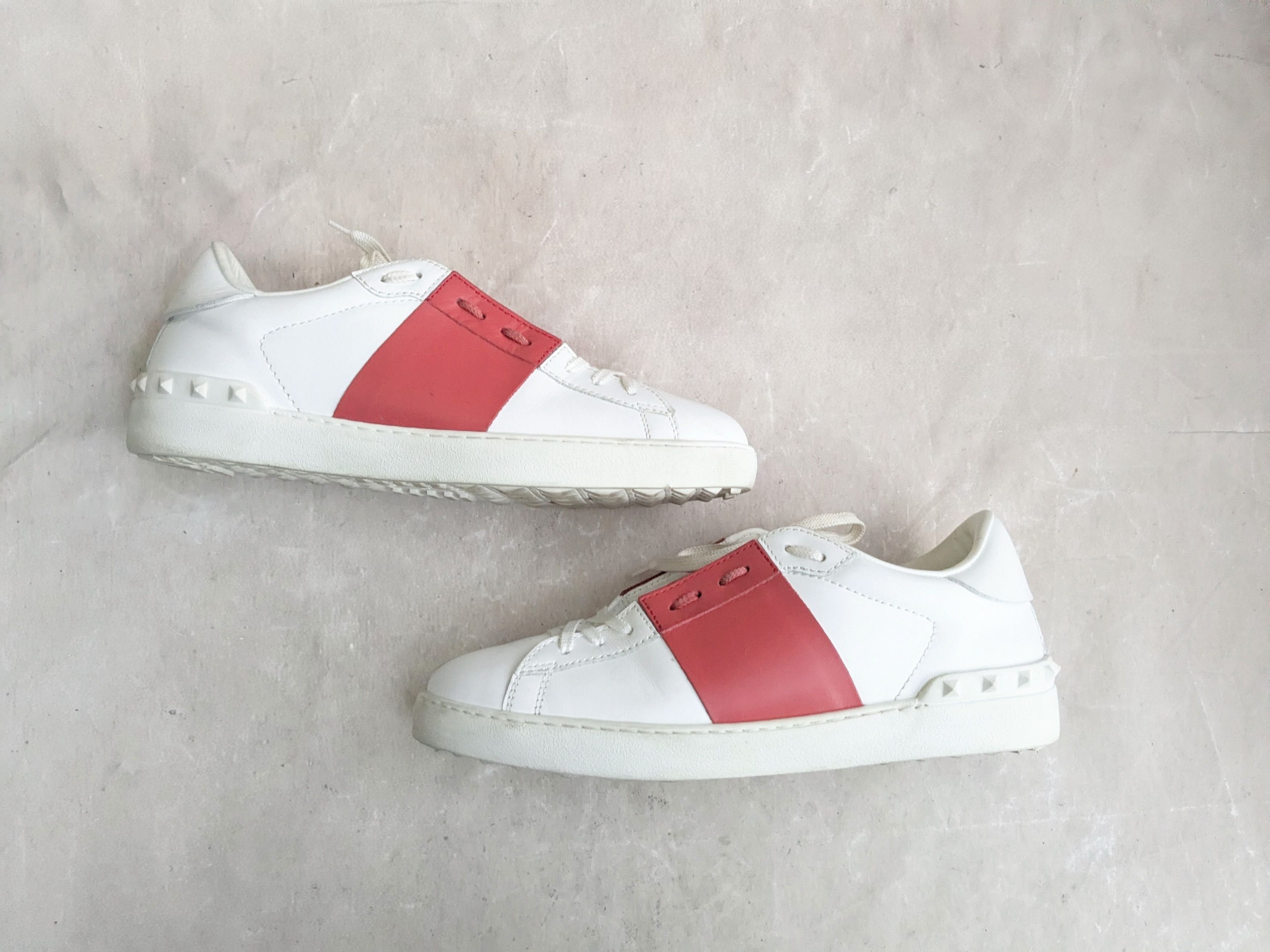 Valentino Valentino Rockstud Sneakers 9 42 Red White Low Tops Size US 9 / EU 42 - 1 Thumbnail