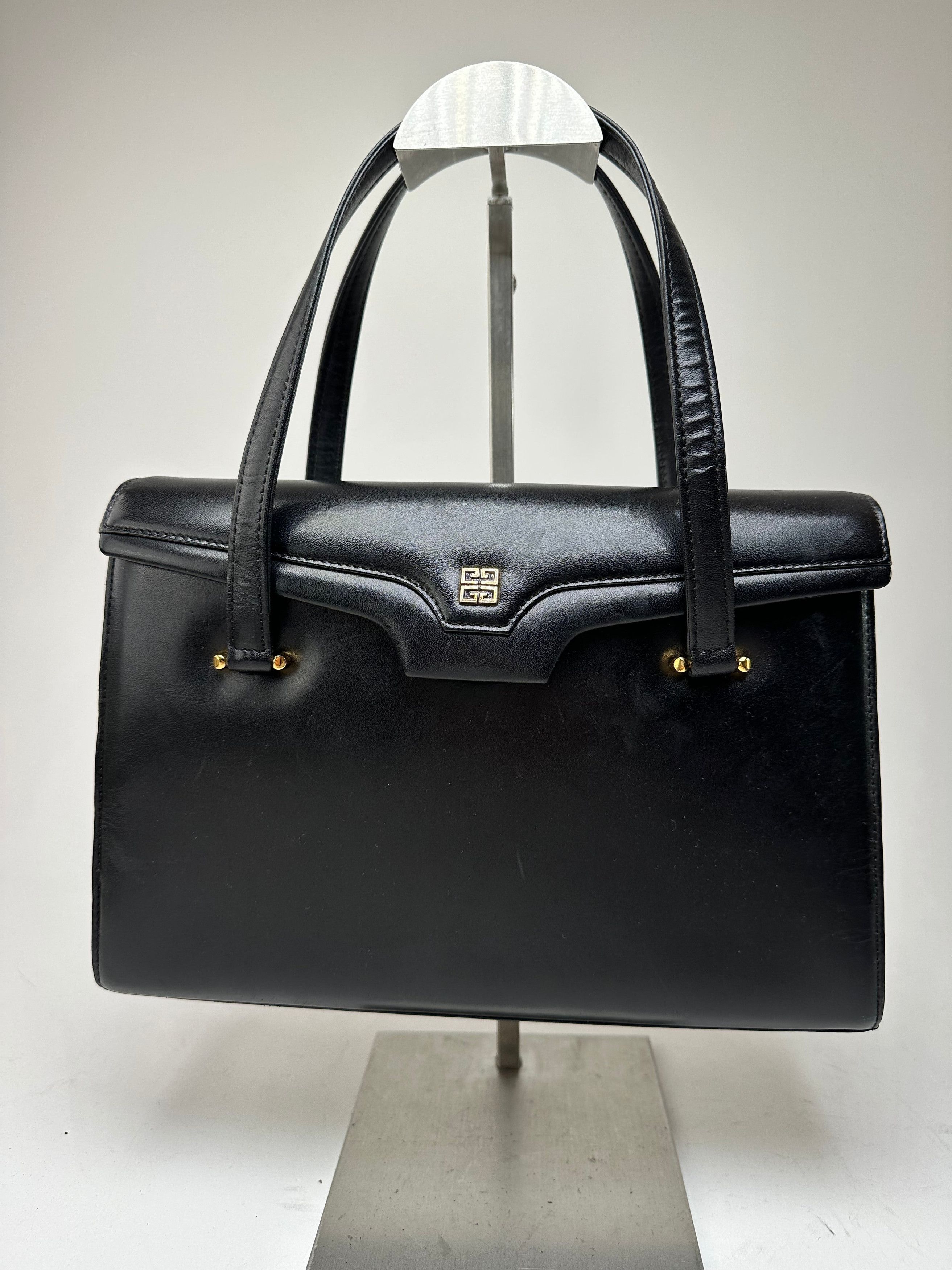 Givenchy Vintage Leather Handbag Black Size ONE SIZE - 1 Thumbnail