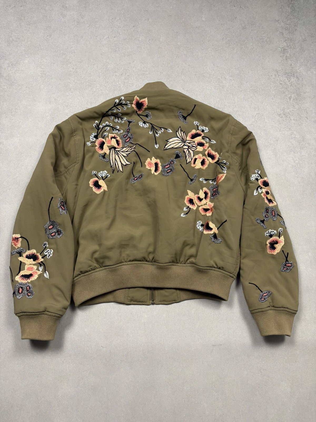 Allsaints AllSaints Embroidered Floral Bomber Jacket Cropped MA1 Zip S Size S / US 4 / IT 40 - 2 Thumbnail