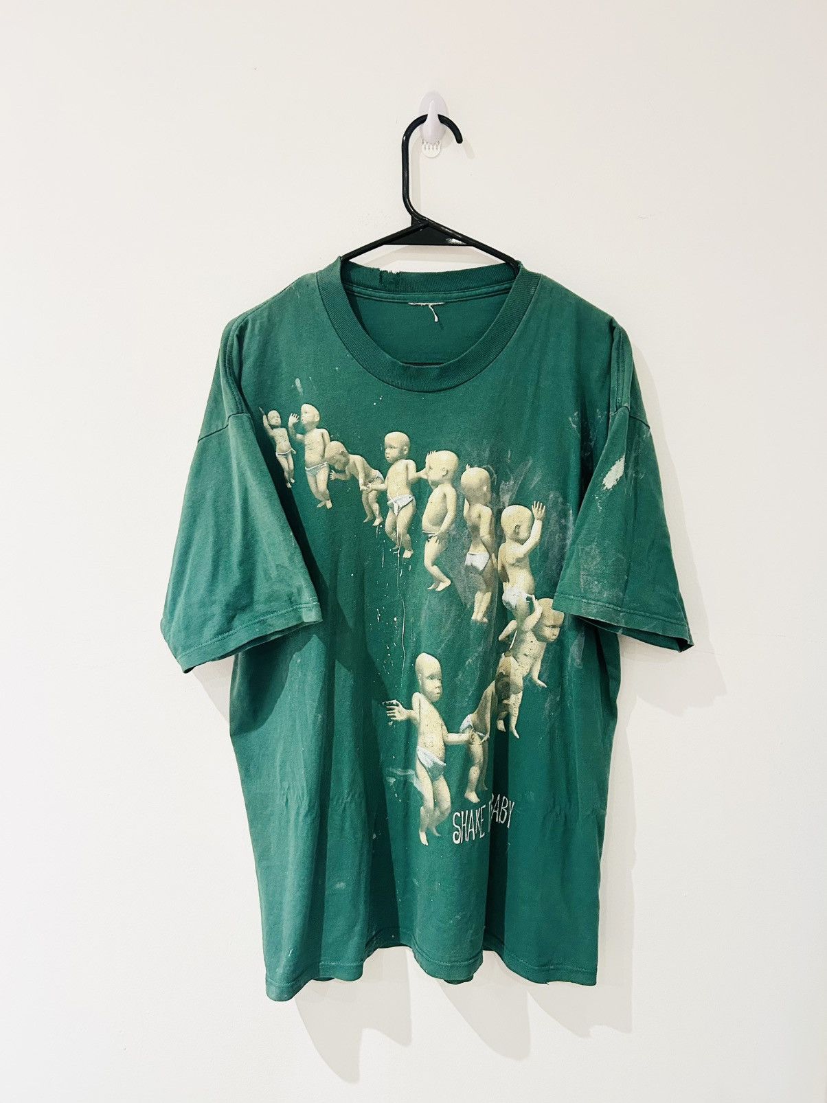 Vintage Vintage Trashed shake it baby tee Size US L / EU 52-54 / 3 - 1 Thumbnail