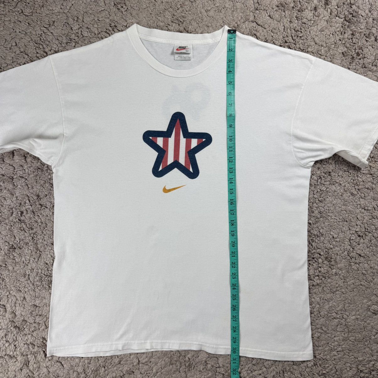 Nike Vintage Nike USA One Star 96 Centre Swoosh T-shirt Size US L / EU 52-54 / 3 - 17 Thumbnail