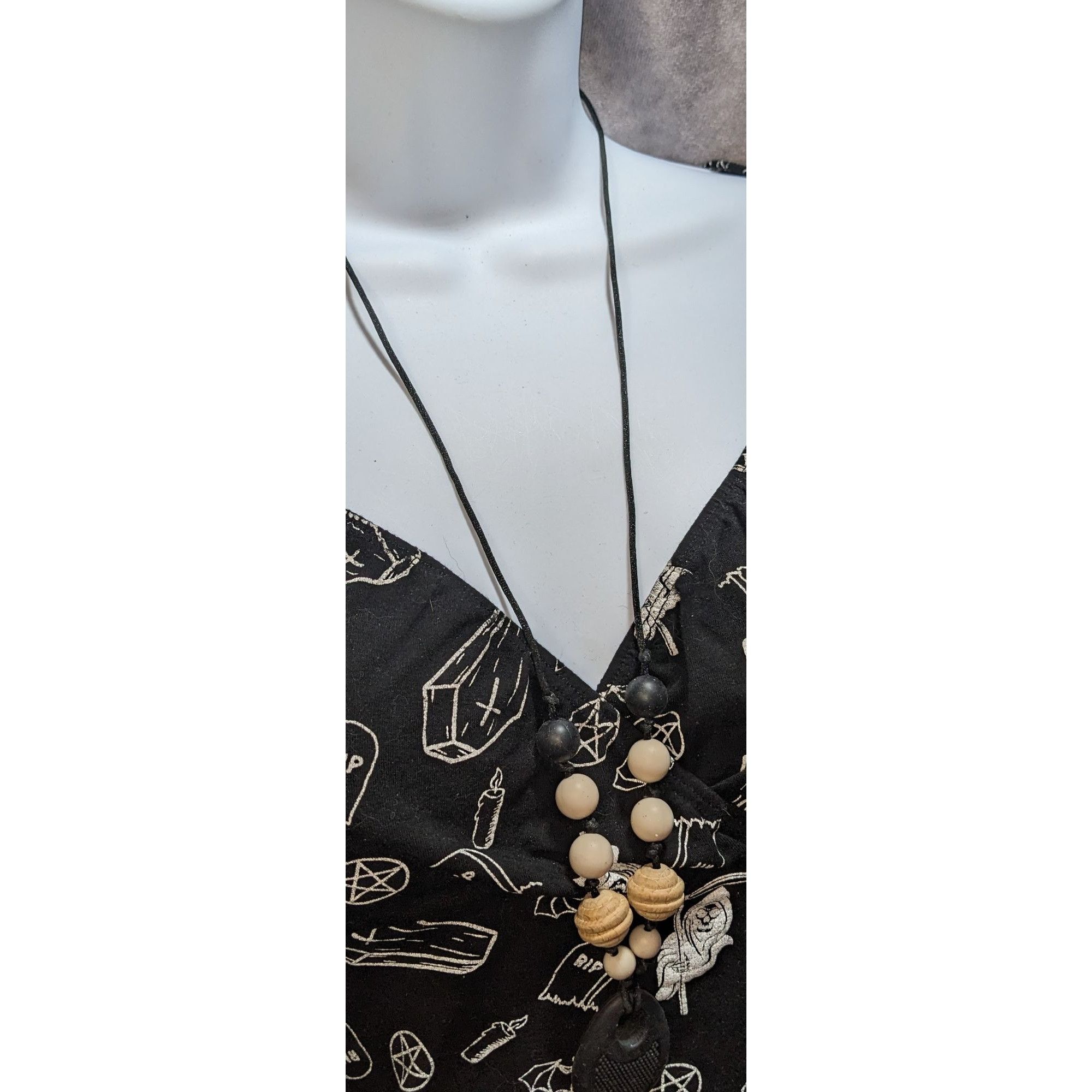 Other Silicone Fidget Necklace With Black Rope & Wooden-Like Accen Size ONE SIZE - 3 Thumbnail