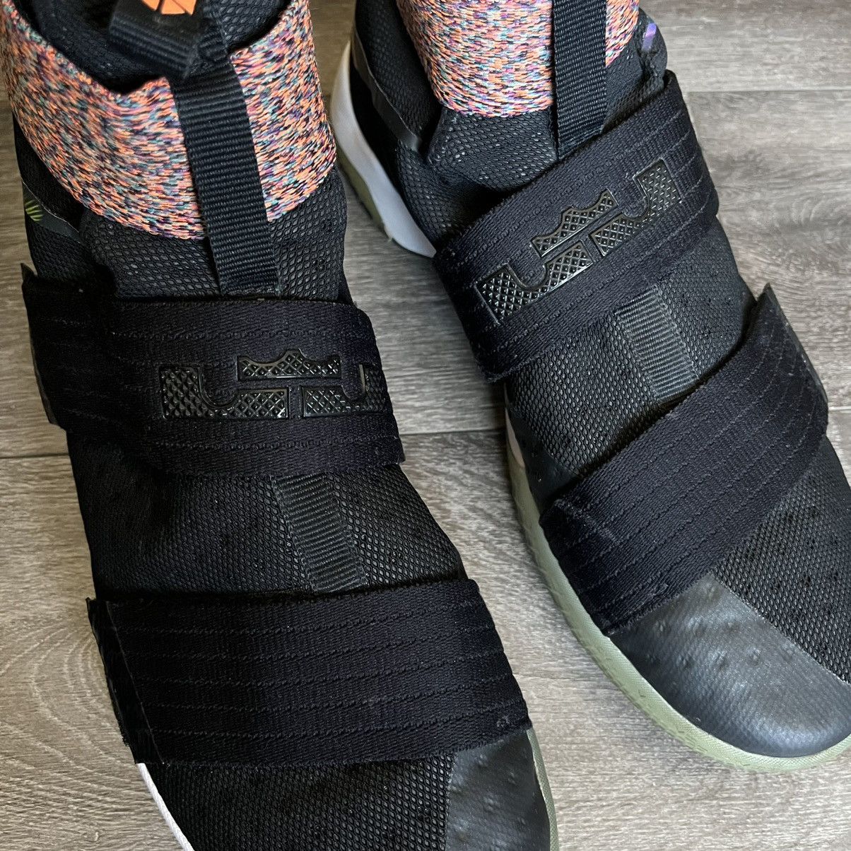 Nike Nike LeBron Soldier 10 Iridescent Zoom Basketball Shoes High Size US 12 / EU 45 - 6 Thumbnail