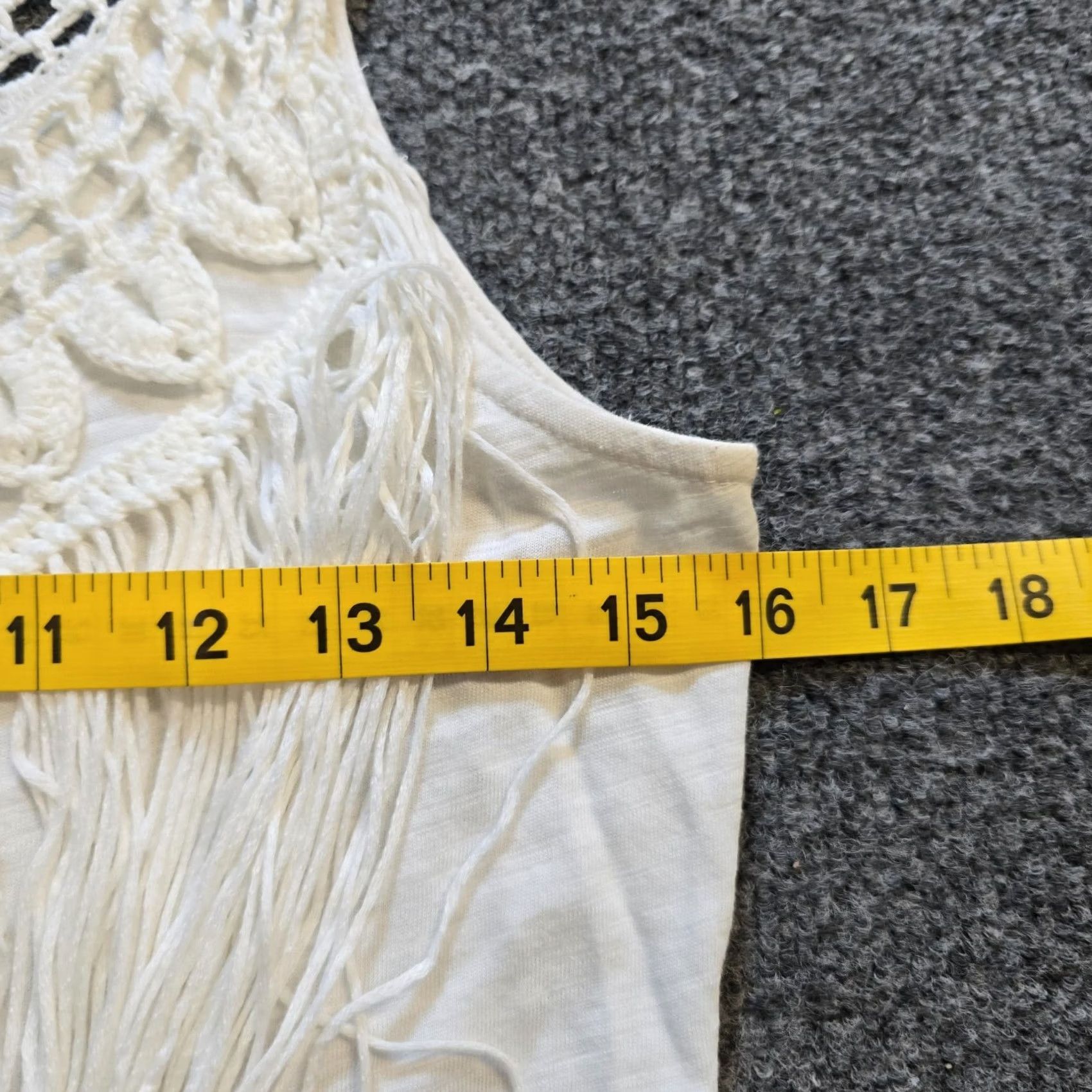 Vintage Sundance Top Womens Size S White Fringe Crochet Trim Slub Knit Capsule Boho Shirt Size S / US 4 / IT 40 - 5 Thumbnail