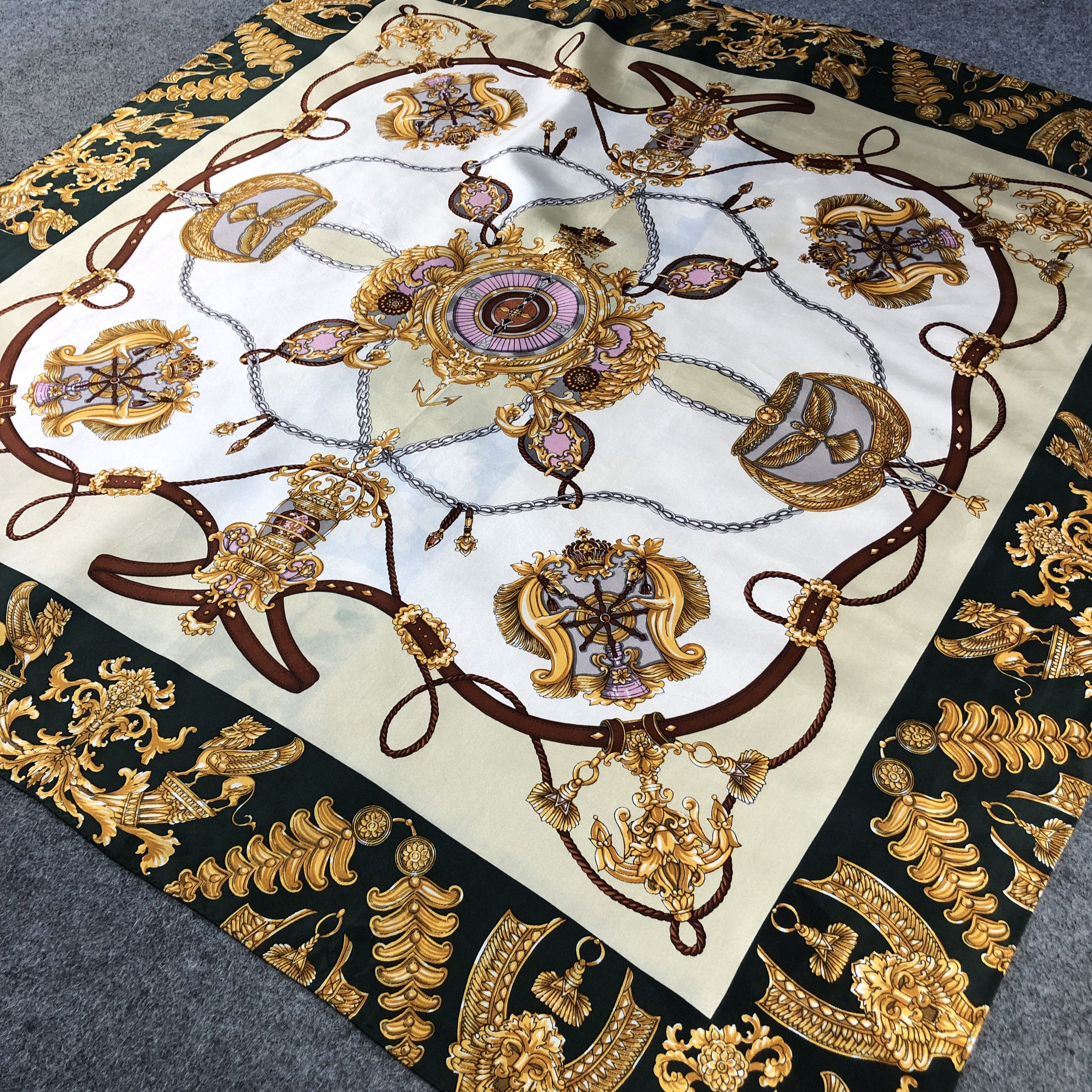 Japanese Brand Luxury Golden Chains Silk Scarf M897 Size ONE SIZE - 2 Thumbnail
