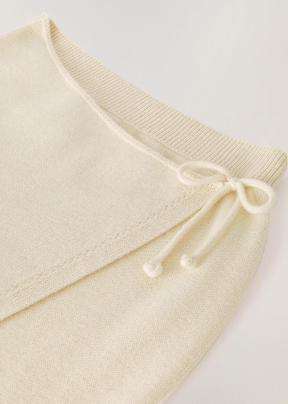 Loro Piana o1srvl11e1024 Cocooning Cashmere Midi Skirt in Cream Size 28" / US 6 / IT 42 - 3 Thumbnail
