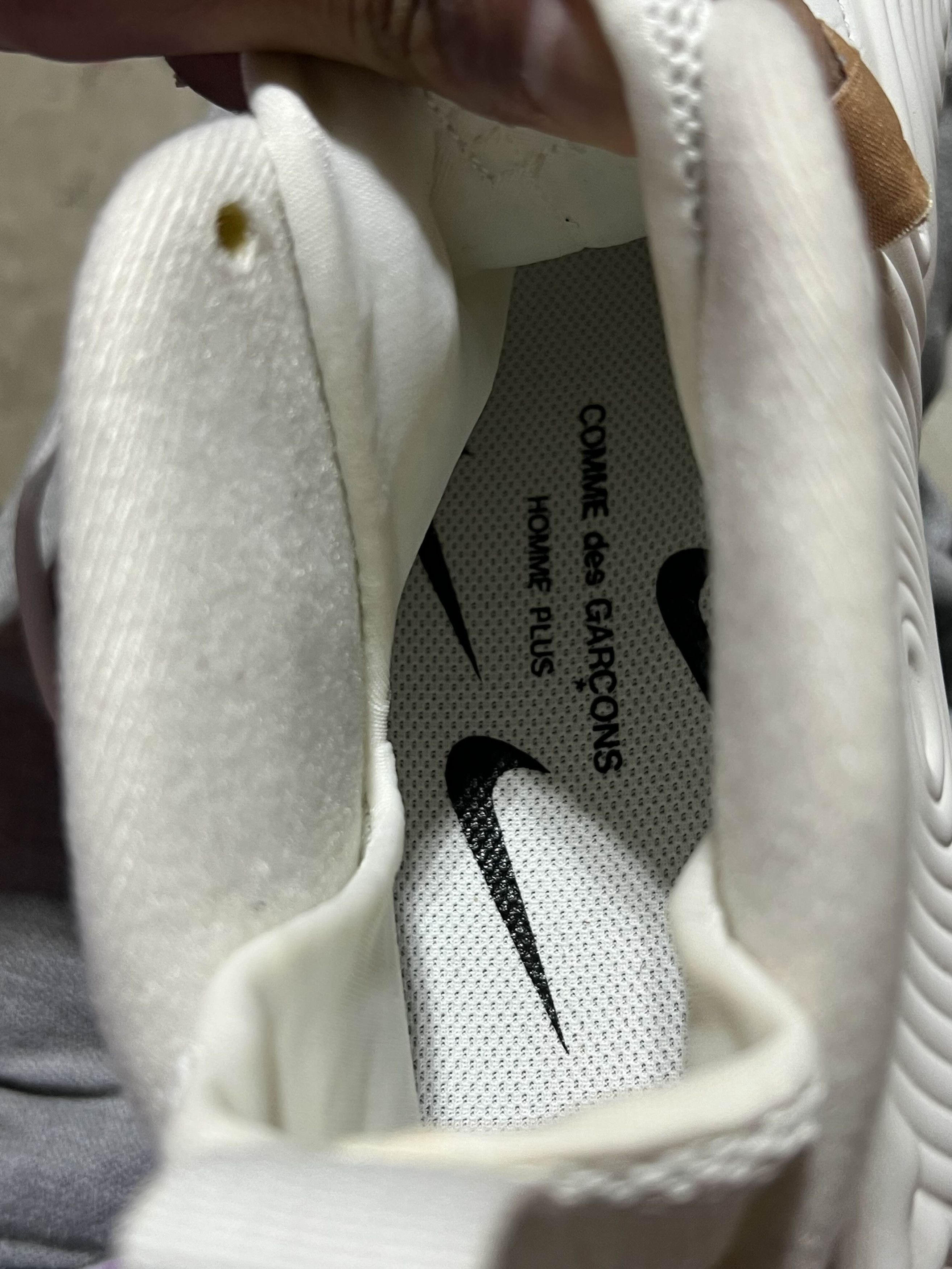 Comme des Garcons × Comme des Garcons Homme × Nike Nike Comme Des Garcons CDG White Foamposite Size US 9.5 / EU 42-43 - 7 Thumbnail