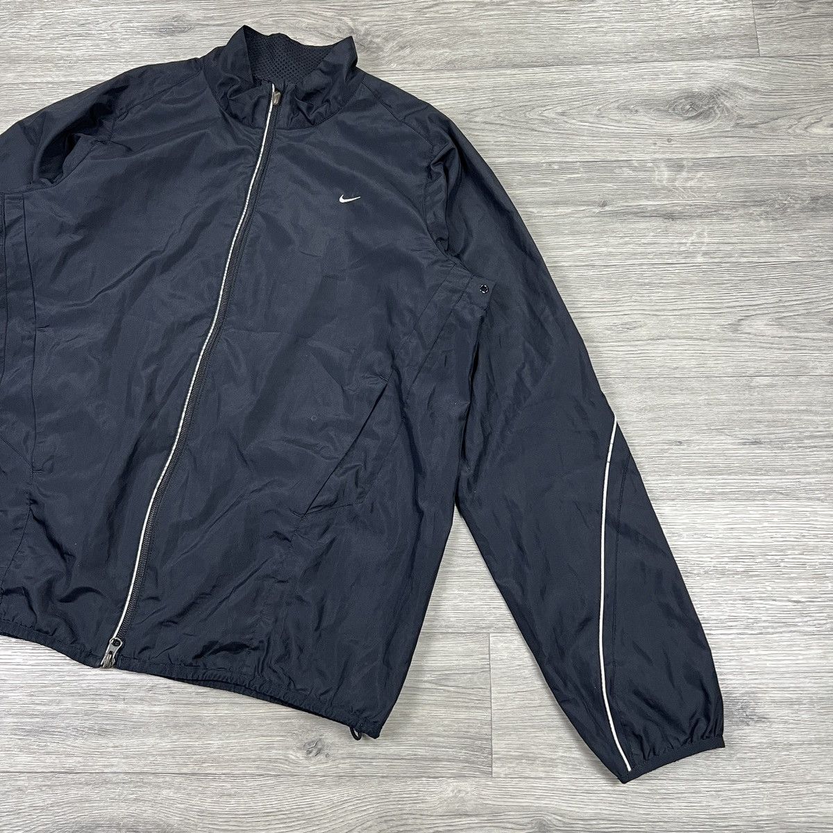 Nike Nike Vintage Navy Windbreaker Jacket Boxy Fit M XL Size US M / EU 48-50 / 2 - 5 Thumbnail