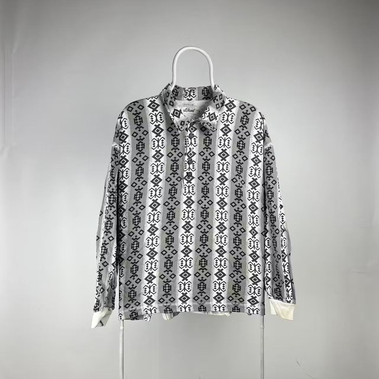 s.Oliver Vintage S.oliver sweatshirt avant garde size Medium Size US M / EU 48-50 / 2 - 1 Thumbnail