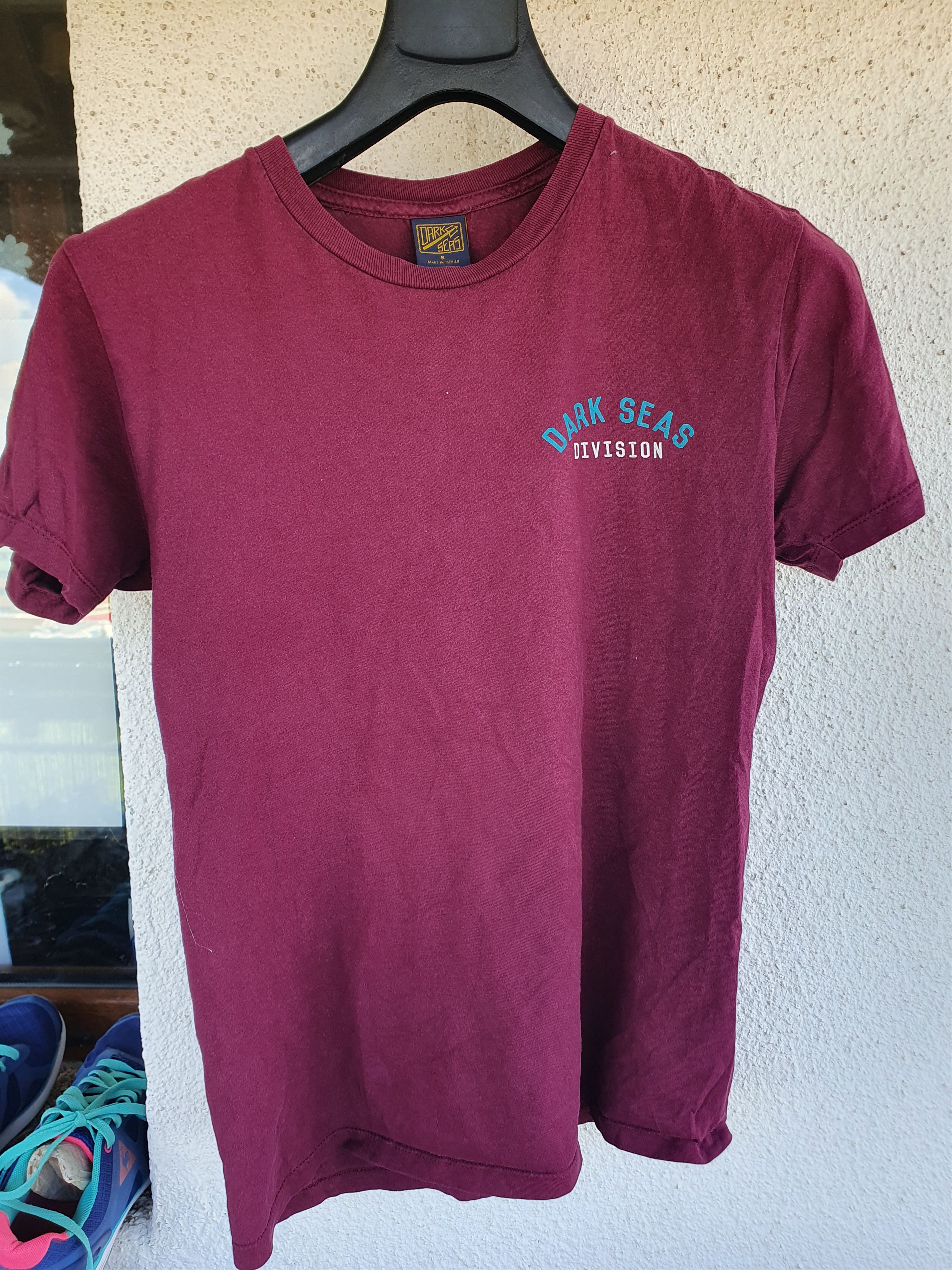 Dark Seas Division Dark Seas Division Fish Double Sided t-shirt sz S Size US S / EU 44-46 / 1 - 2 Thumbnail