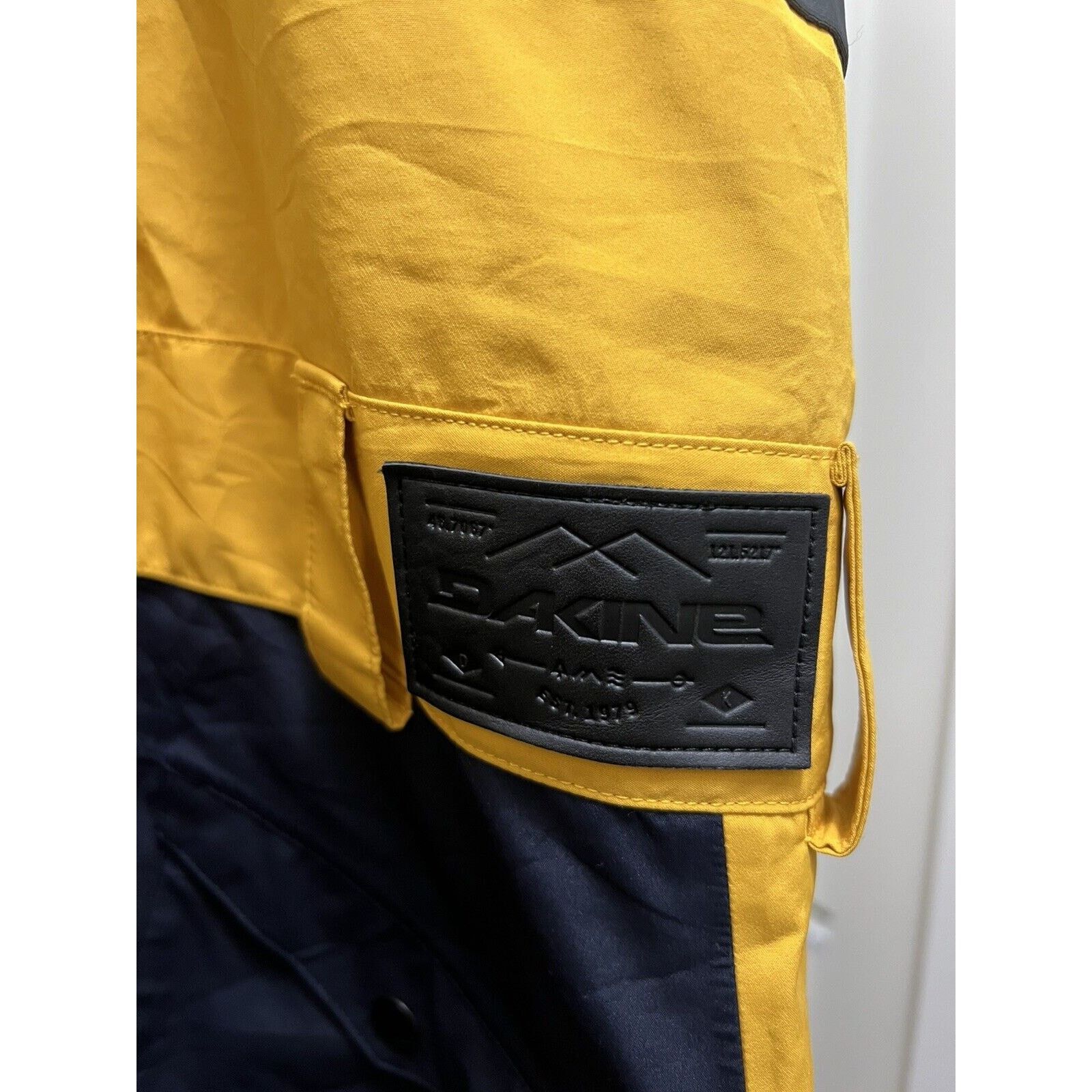 Dakine Dakine Men's Stoker GORE-TEX® 3L Bib Pants Size US 30 / EU 46 - 6 Thumbnail