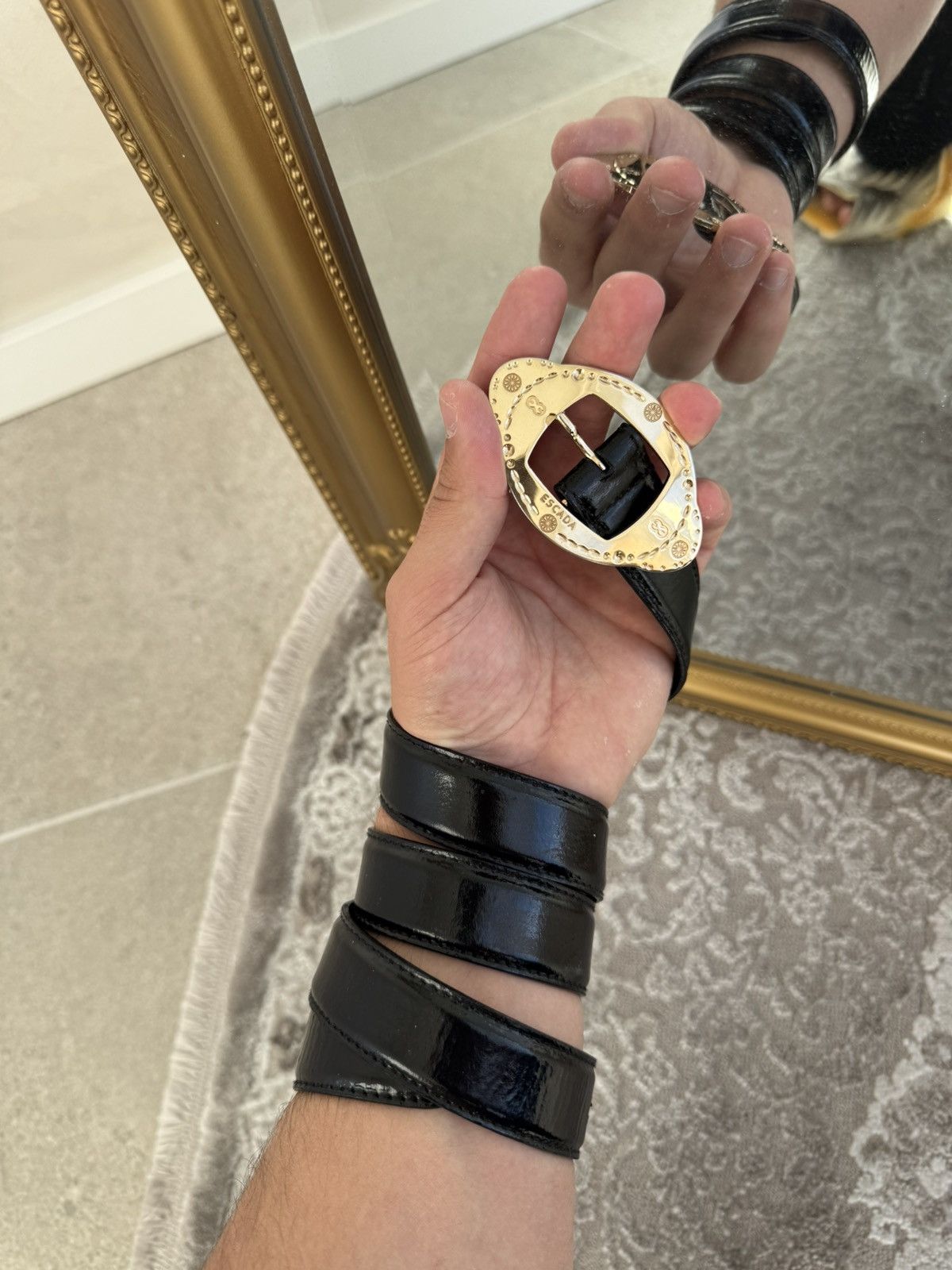 Escada ESCADA Golden Buckle Leather Belt archive y2k rap jewelry Size ONE SIZE - 1 Thumbnail