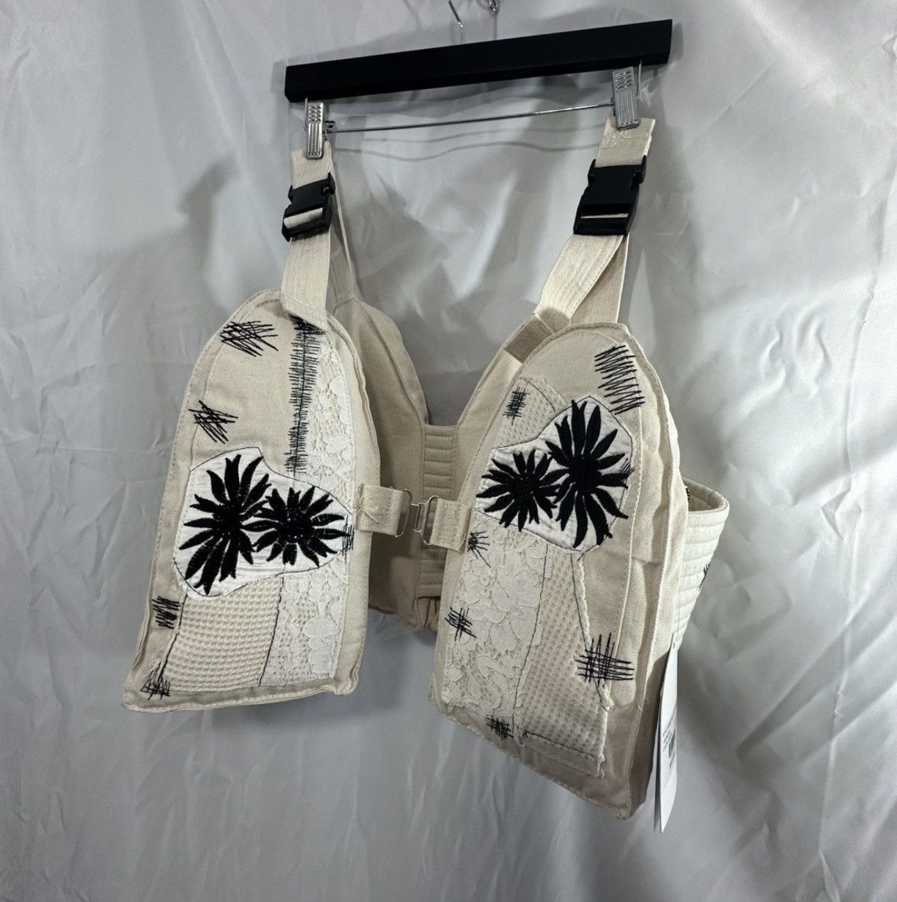 Who Decides War Who Decides War Vest Size ONE SIZE - 2 Thumbnail