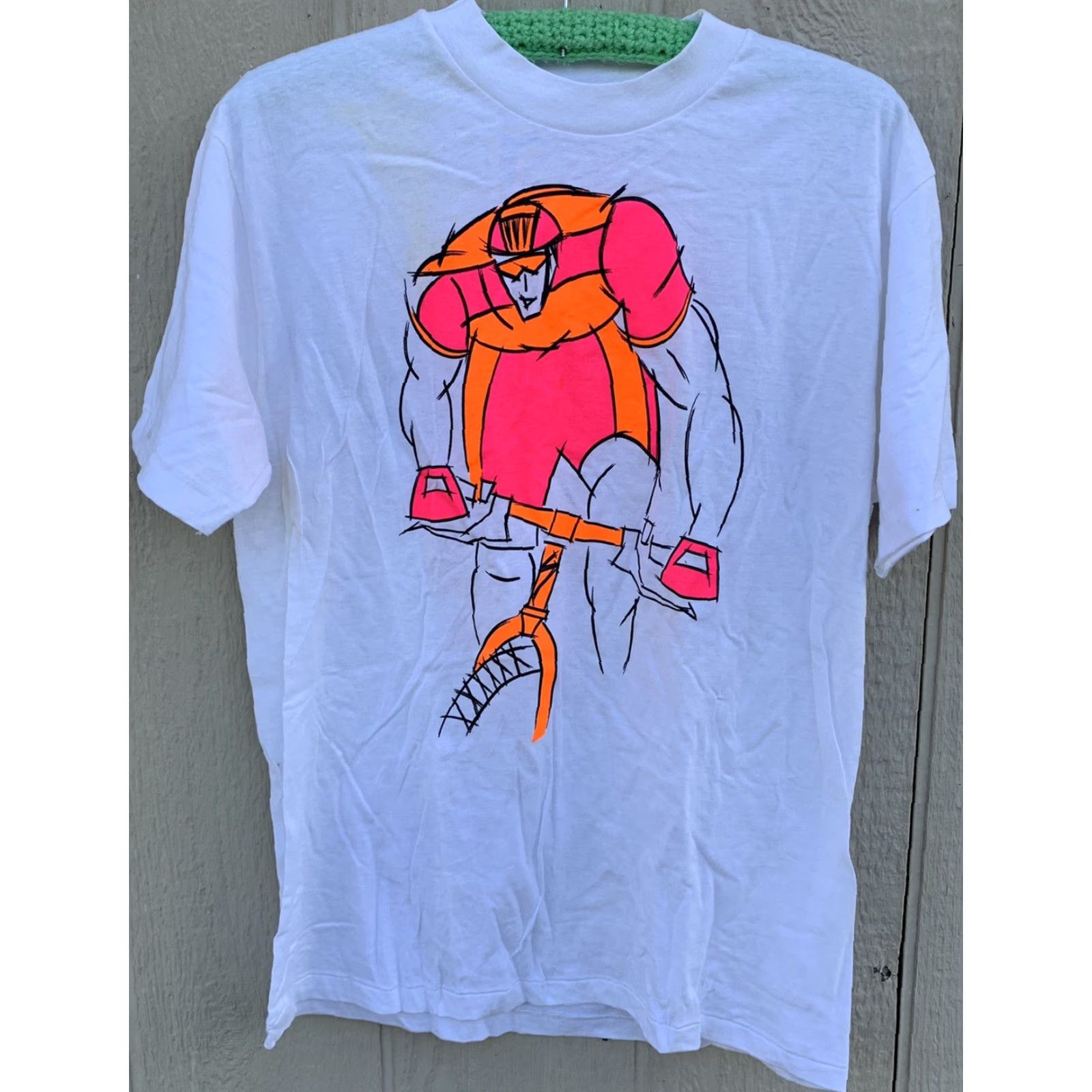 Hanes vintage Specialized t shirt cycling neon graphics Tee 1980s 80s 90s size L Men White Cotton Graphic Tee Hanes Regular Short Sleeve - Mens Size US L / EU 52-54 / 3 - 3 Thumbnail