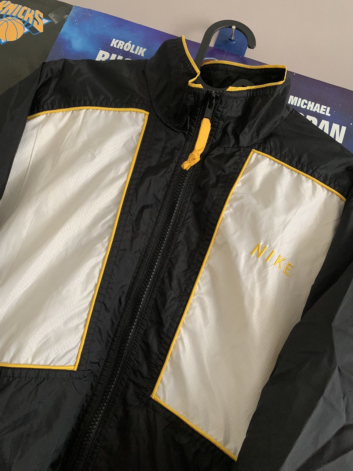 Nike × Vintage 90s Vintage Nike Windbreaker Light Jacket Size US L / EU 52-54 / 3 - 2 Thumbnail