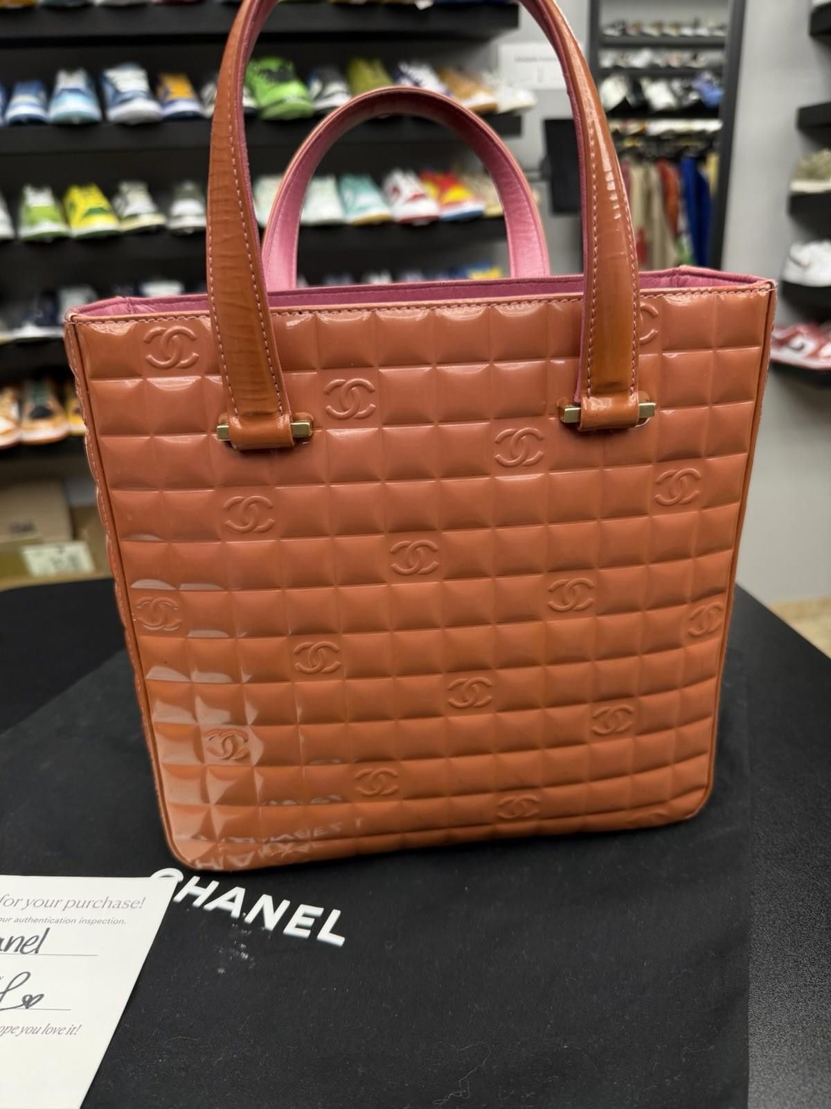 Chanel Authentic CHANEL Brown Chocolate Patent Leather Tote Bag Size ONE SIZE - 5 Thumbnail
