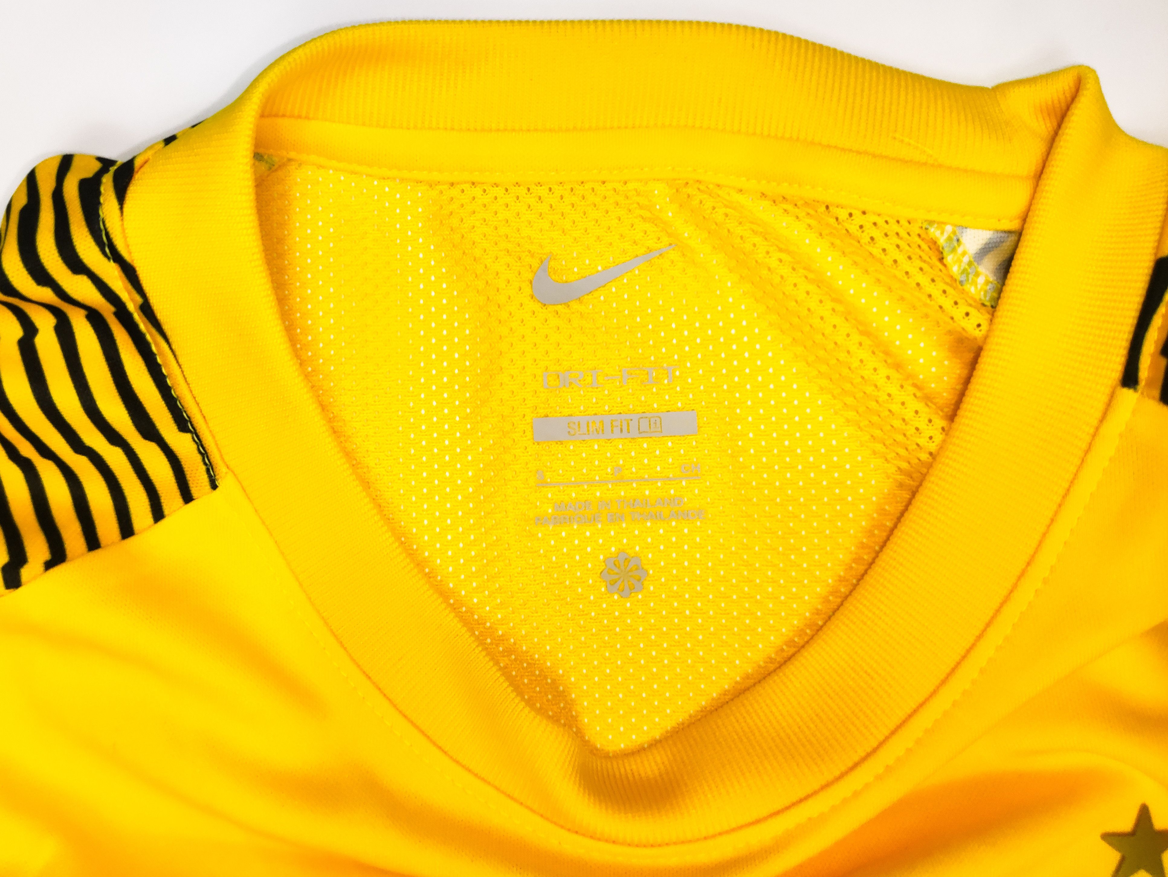 Nike AIK Fotboll Stockholm 2021 Nike Training Shirt Sweden Size US S / EU 44-46 / 1 - 3 Thumbnail