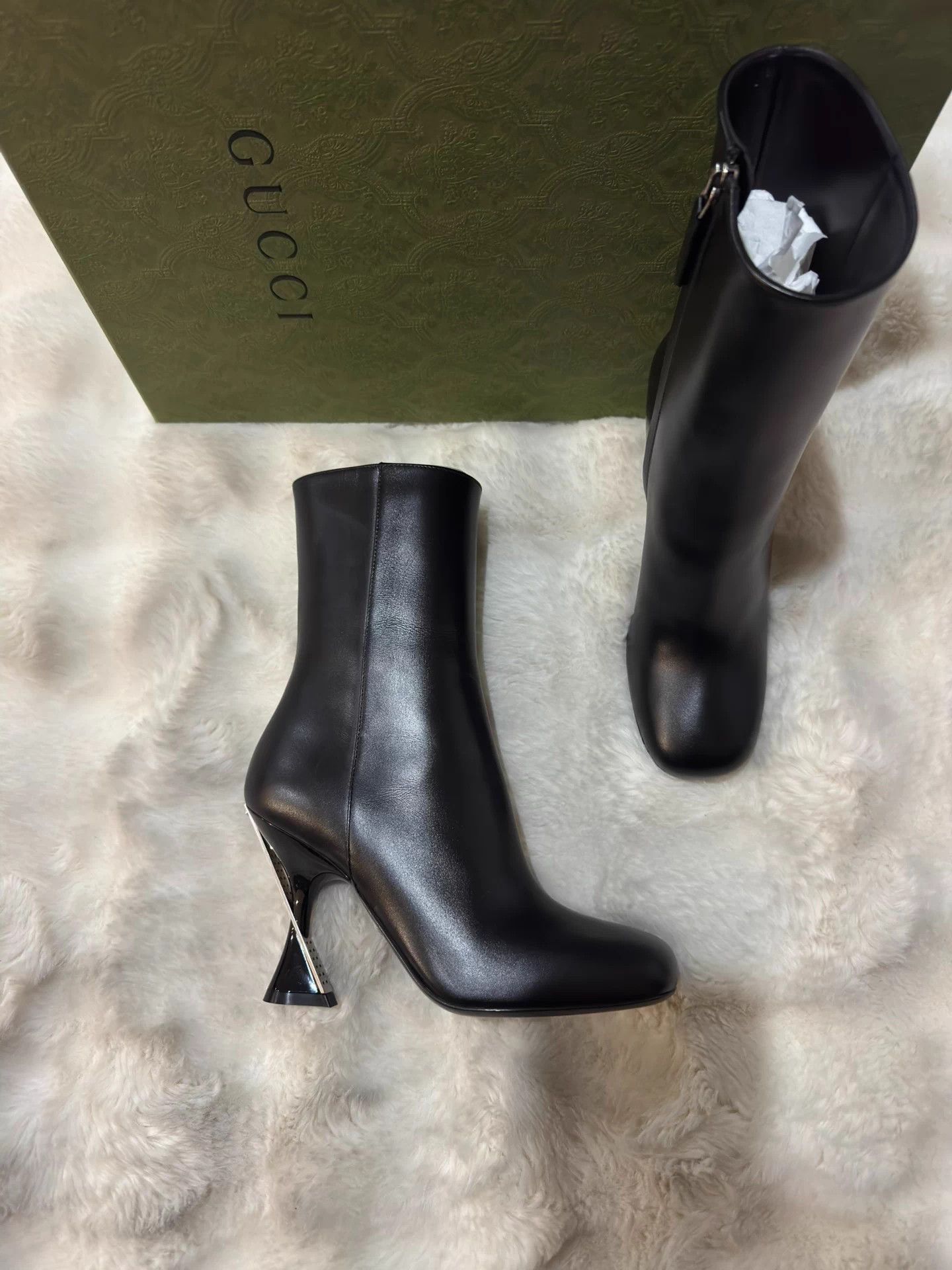 Gucci Gucci Runway Women's High Heel Boots with Double G Heel Size US 5 / IT 35 - 1 Thumbnail
