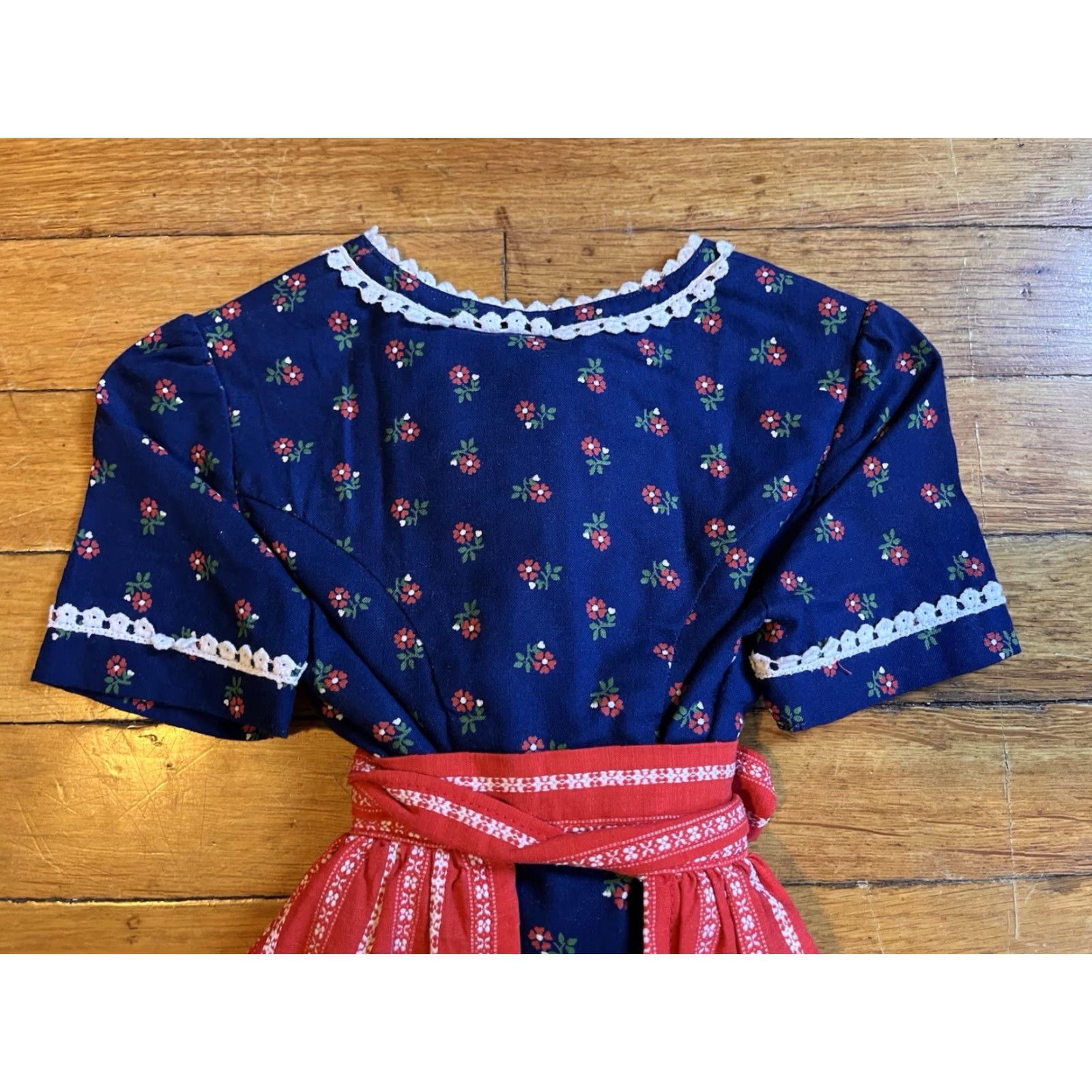 Vintage VINTAGE Sportalm Kitzbühel Floral Dress & Apron Girl’s 104/4 Blue Red Lace Trim Boho 1970s Girls Size ONE SIZE - 2 Thumbnail