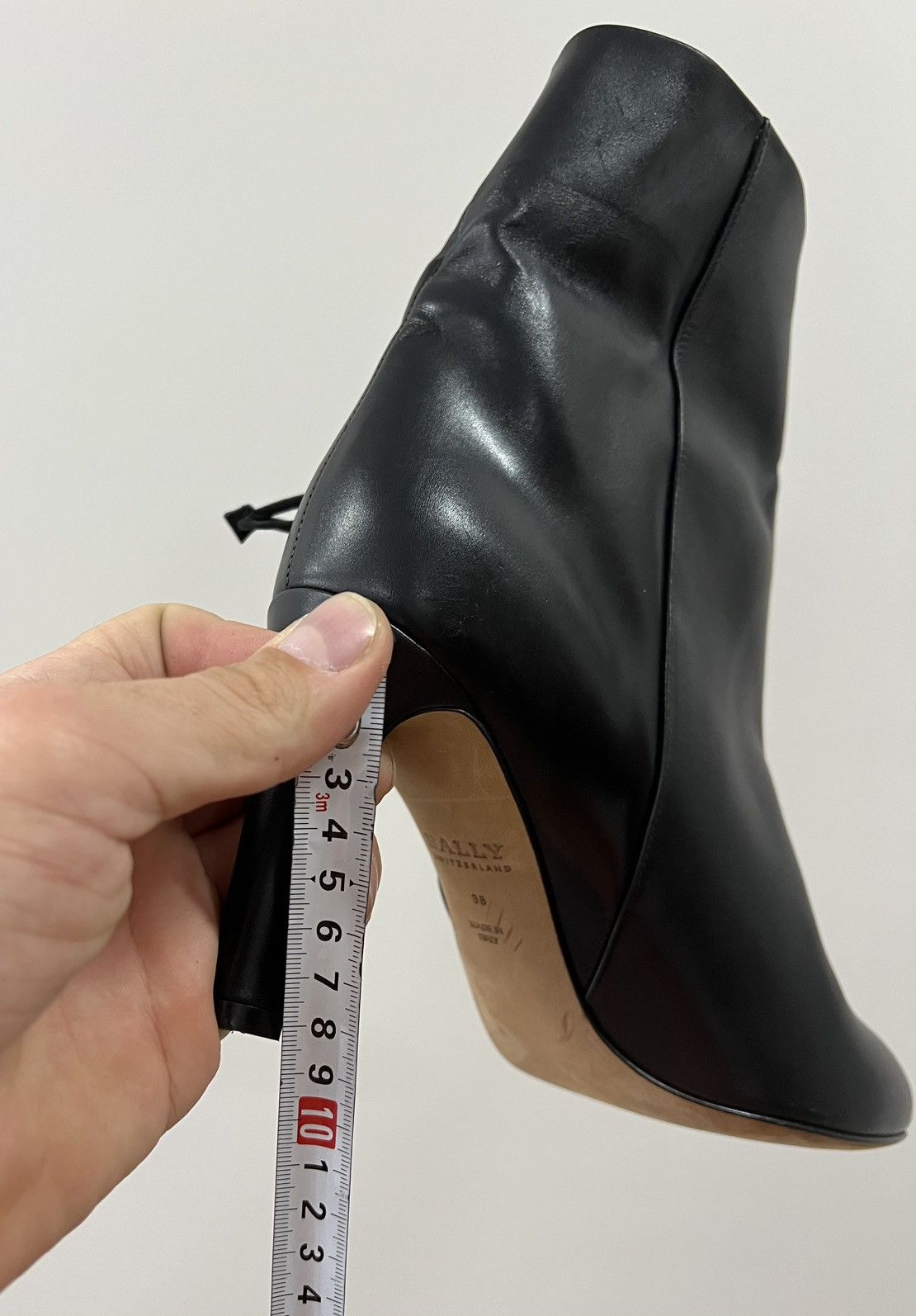 Bally Bally Switzerland Black Leather Ankle Heels Boots Size US 8 / IT 38 - 19 Thumbnail