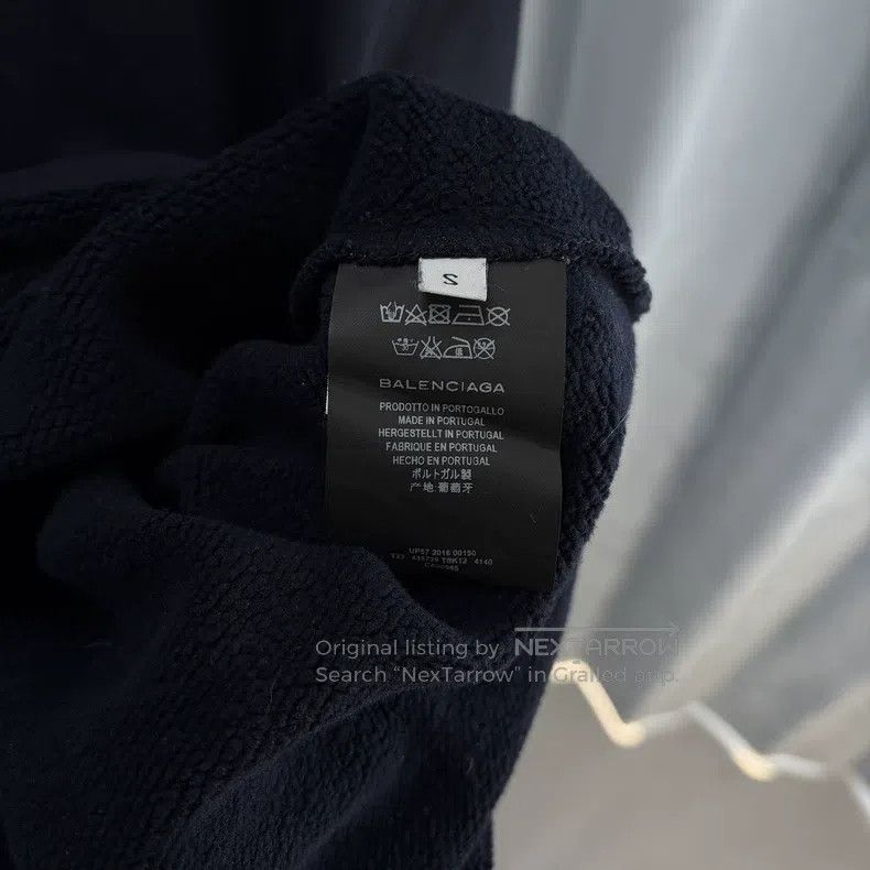 Balenciaga Balenciaga Navy Round Neck Sweatshirt Size US S / EU 44-46 / 1 - 3 Thumbnail