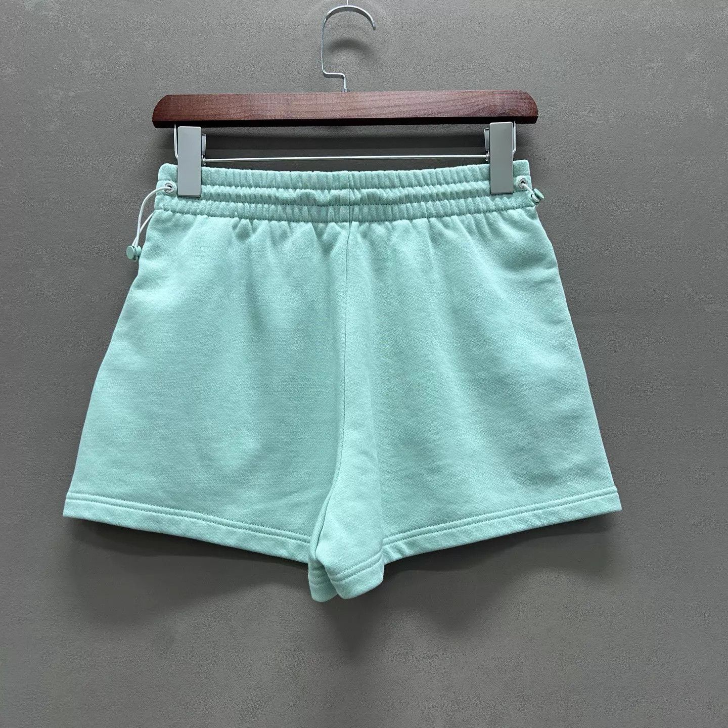 Moncler Moncler Logo Print Elastic Waist Straight Shorts XS Size 25" / US 0 / IT 36 - 2 Thumbnail