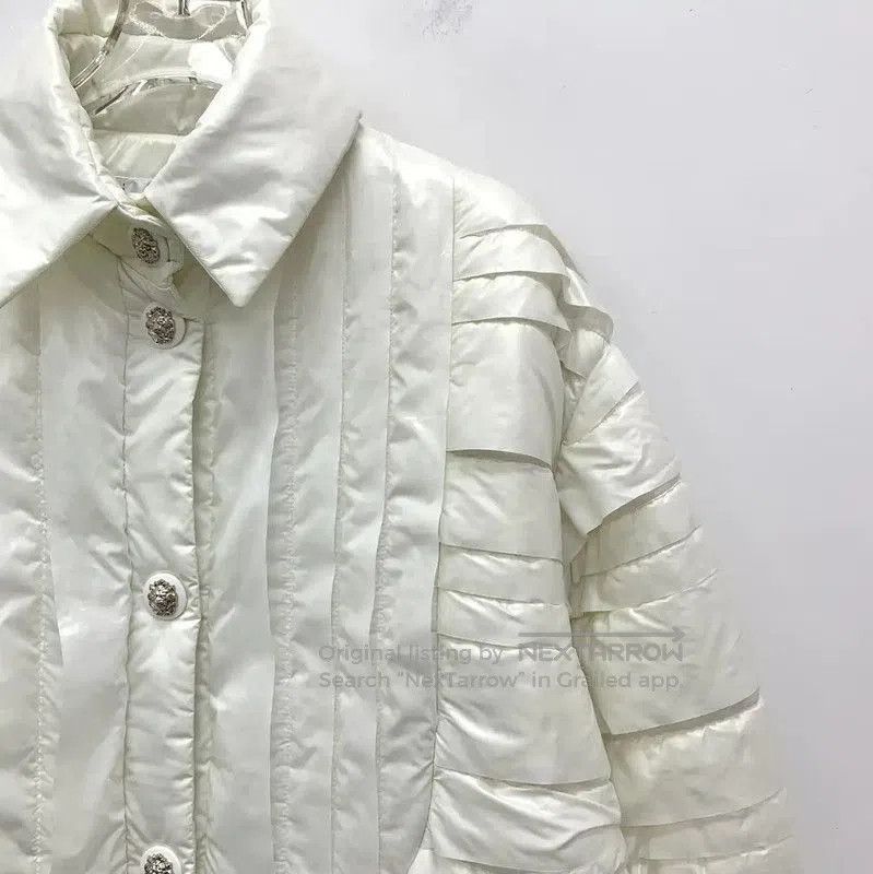 Chanel Chanel White Women's Polyester Jacket . Size XS / US 0-2 / IT 36-38 - 3 Thumbnail
