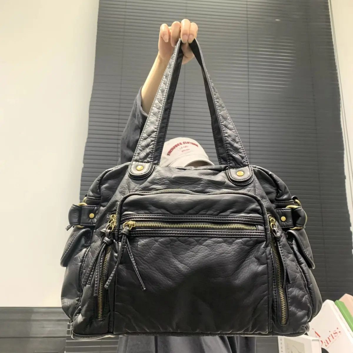 Vintage Retro Capacity y2k Multi Pocket Shoulder PU Leather Bag Size ONE SIZE - 8 Thumbnail