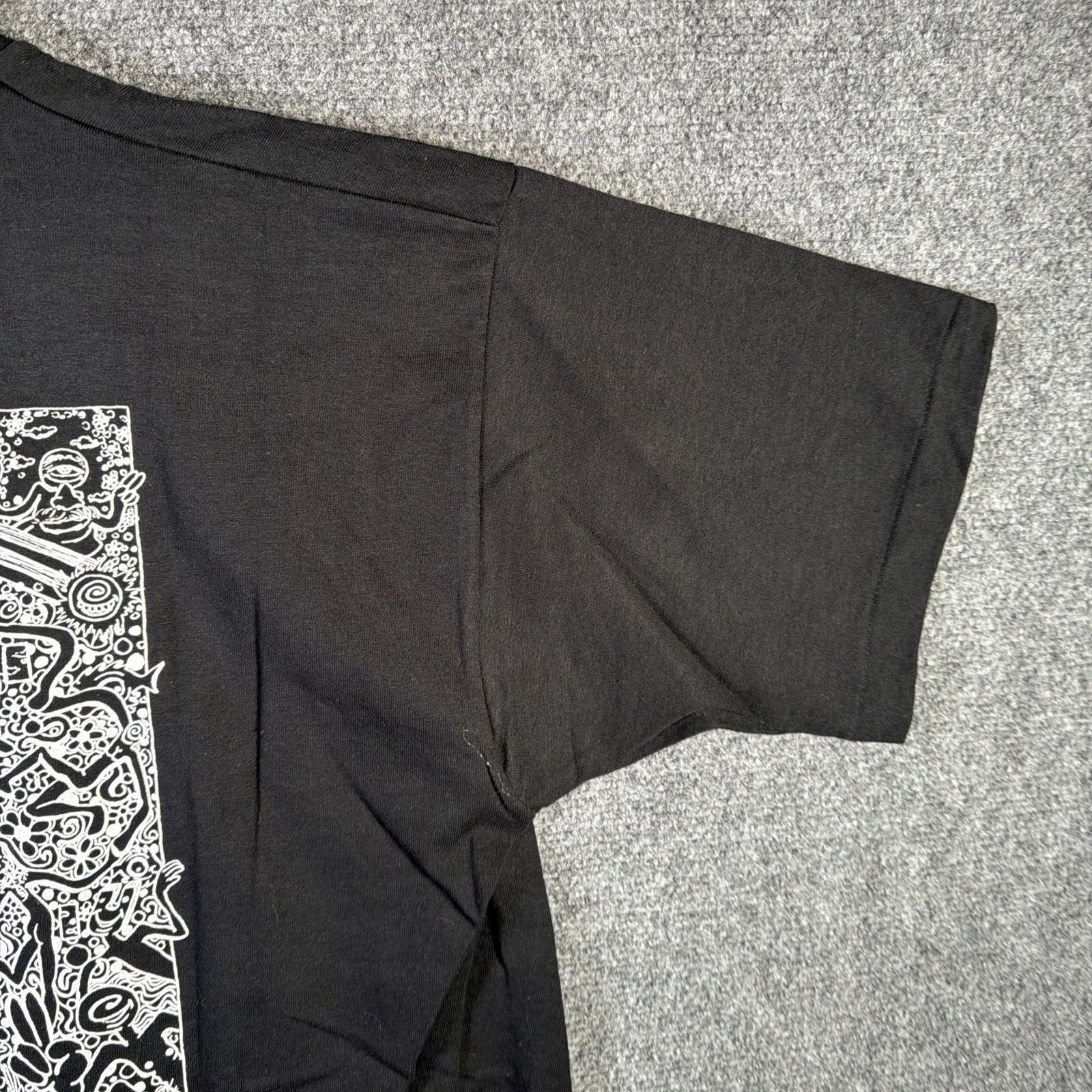 Fruit Of The Loom Vintage Earth Shirt XL Black 90s Planet Love Art Abstract Size US XL / EU 56 / 4 - 10 Thumbnail