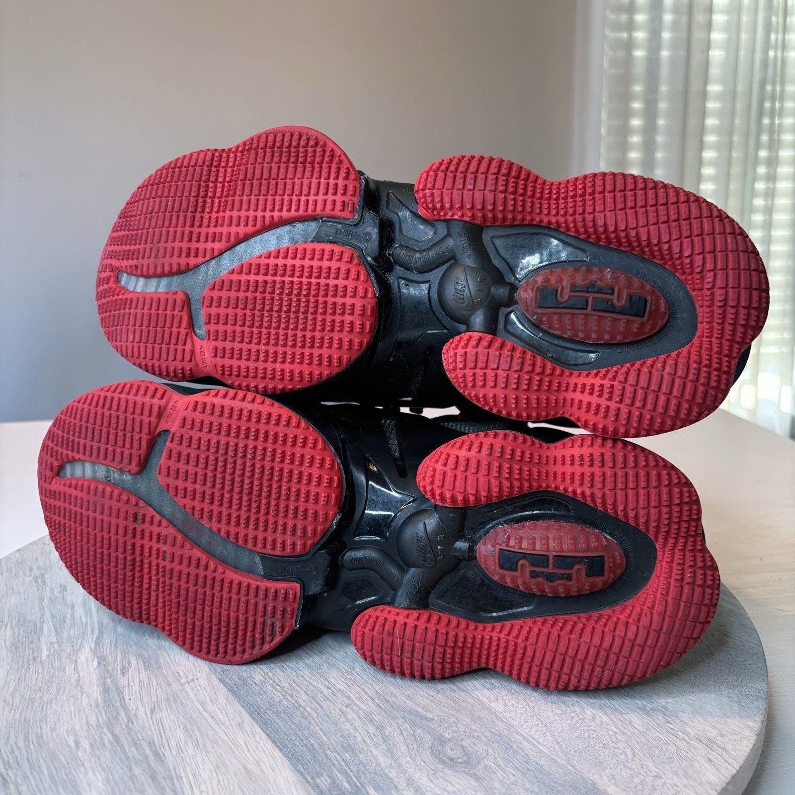 Nike Nike Men's LeBron James 19 Basketball Sneakers US Size 9.5 Size US 9.5 / EU 42-43 - 11 Thumbnail