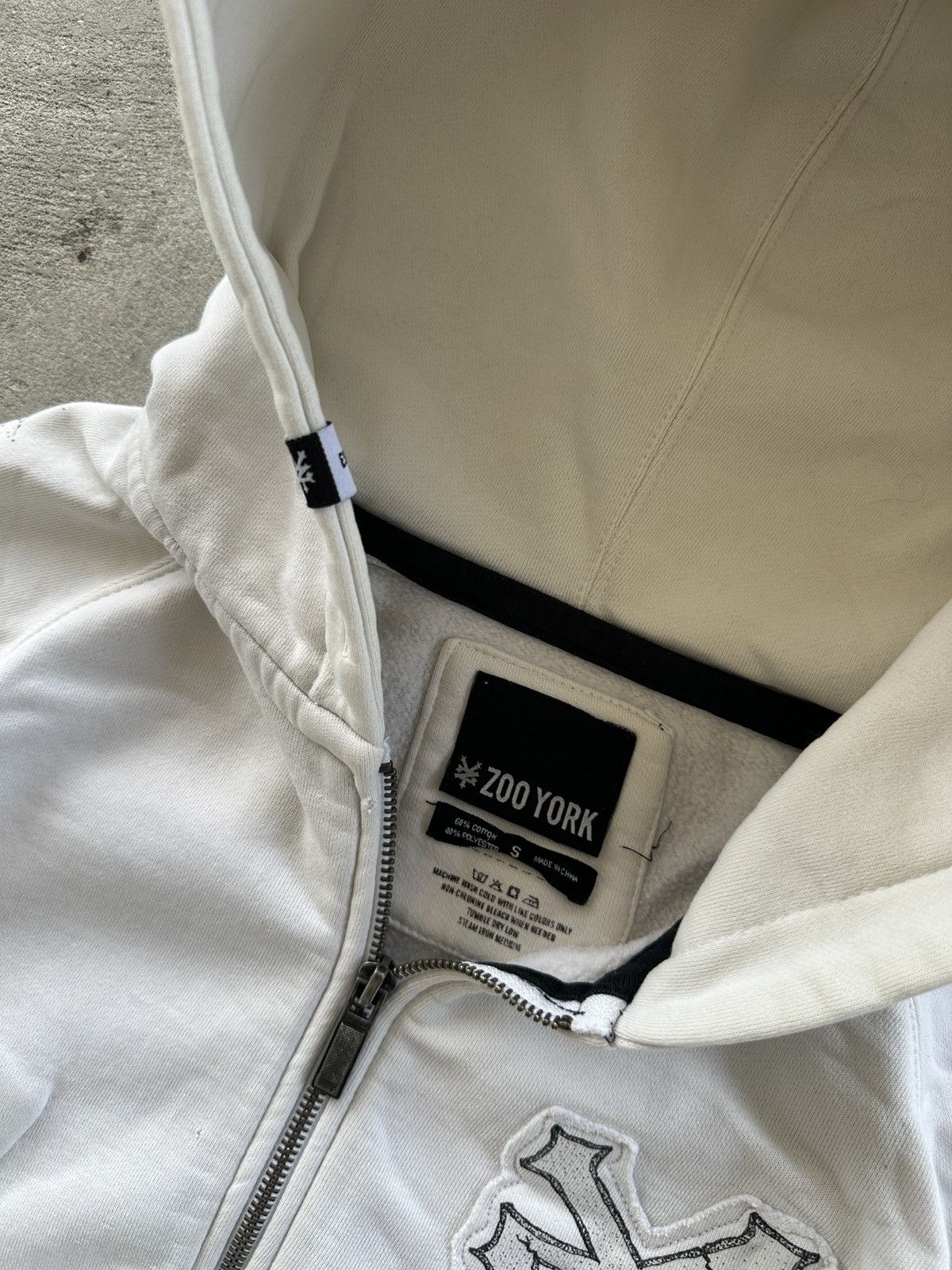 Zoo York Vintage Zoo York Big Back Print White Y2K Men’s Size S Size US S / EU 44-46 / 1 - 8 Thumbnail