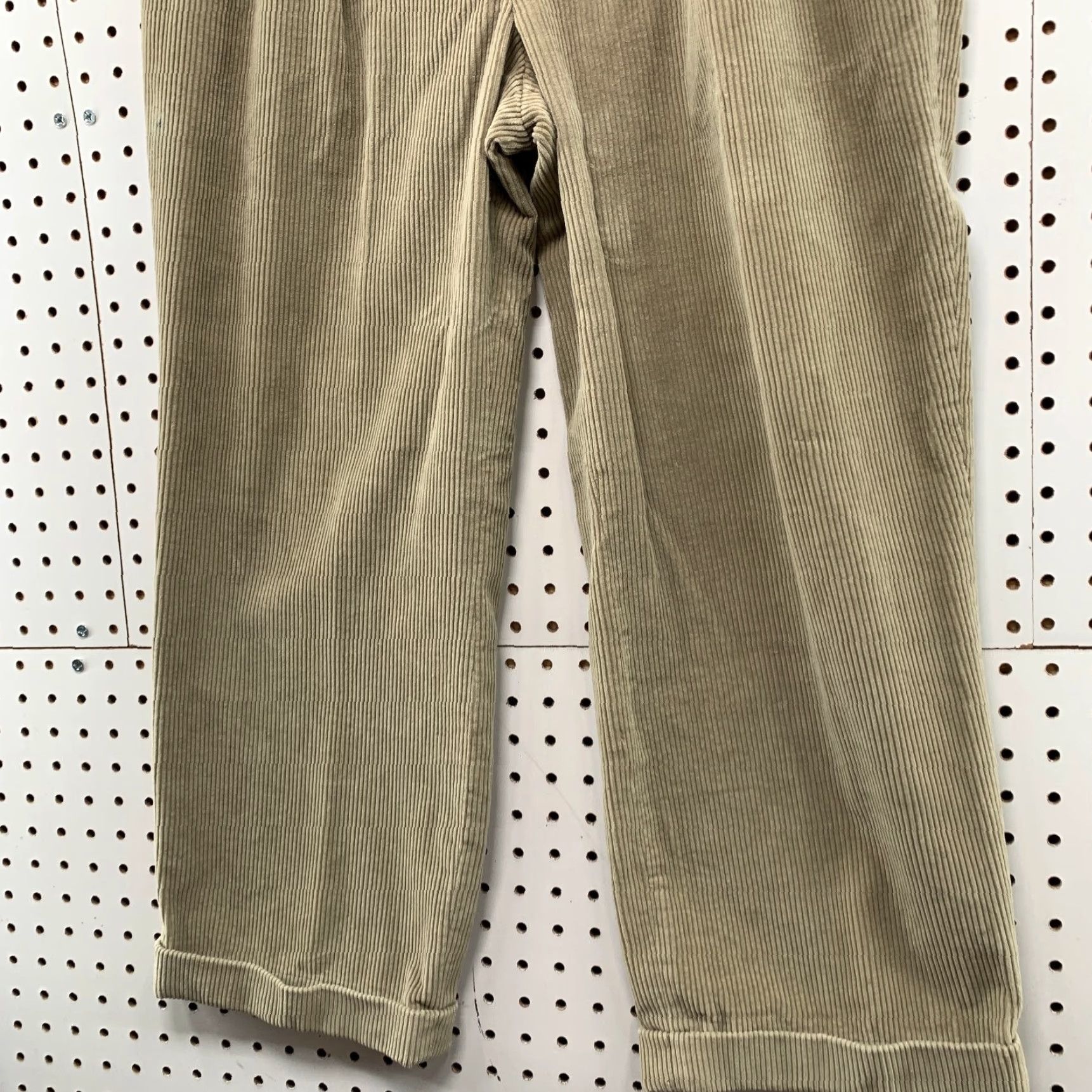 Vintage VINTAGE L.L. Bean Pants Corduroy Mens 32x25 Beige Cuffed USA 80s 90s Skateboard Mens Size US 32 / EU 48 - 6 Thumbnail