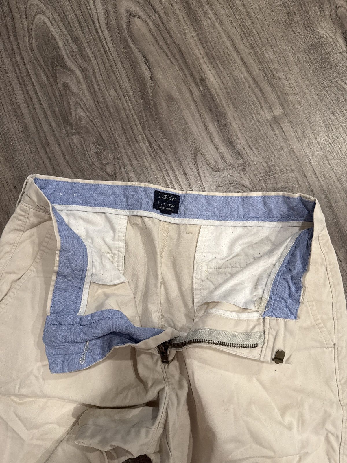 J.Crew J.Crew Shorts White Size 29 Size US 29 - 2 Thumbnail