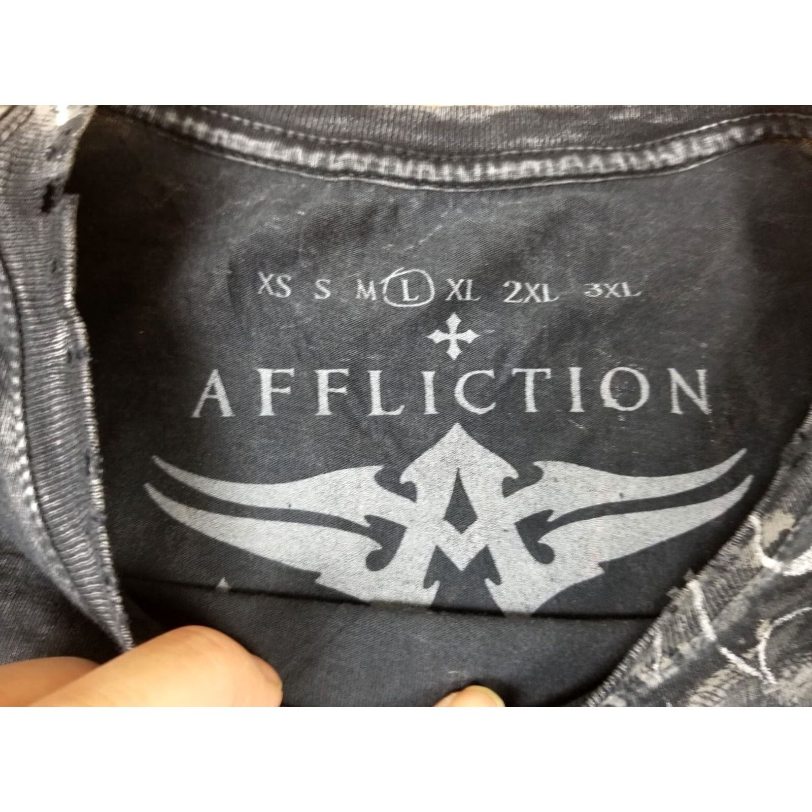 Vintage VINTAGE Y2K AFFILICTION GRUNGE WINGS T-SHIRT SZ LARGE Shirt Mens Gray Cotton Short Sleeve Round Neck USA Band Rock Retro 90s Size US L / EU 52-54 / 3 - 4 Thumbnail