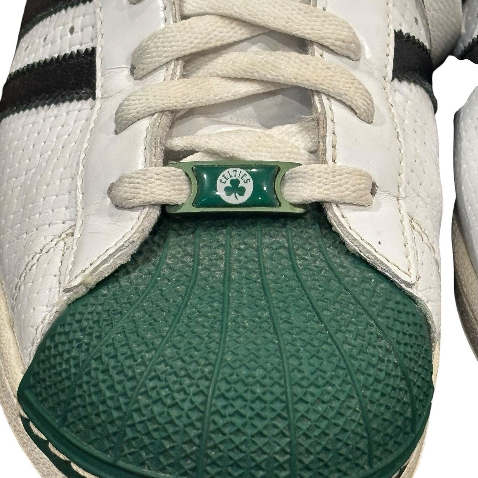 Adidas Adidas Superstar Shell Toe Boston Celtics Men’s 13 014118 Size US 13 / EU 46 - 3 Thumbnail
