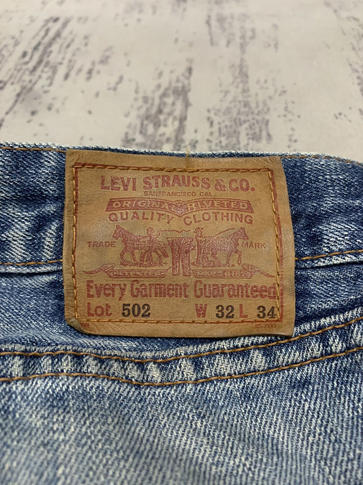 Levi's Vintage Levi’s 502 Straight Leg Distressed Jeans Faded Blue Size US 32 / EU 48 - 16 Thumbnail
