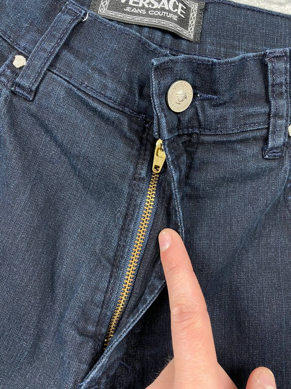 Versace Vintage Versace Jeans Denim Big Logo VJC Men Size 32 Blue Size US 32 / EU 48 - 10 Thumbnail
