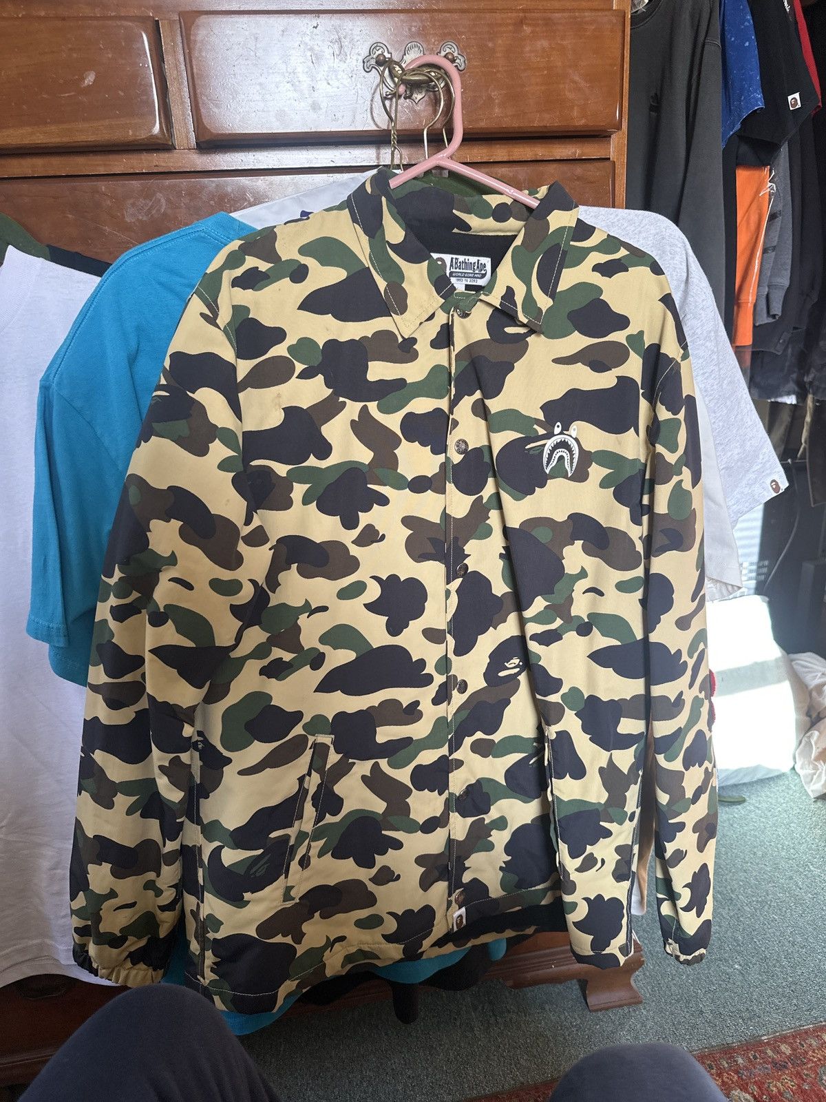 ジャケット・アウター 1ST CAMO SHARK COACH JACKET A BATHING APE MEN'S 1ST CAMO SHARK COACH JACKET SIZE LARGE