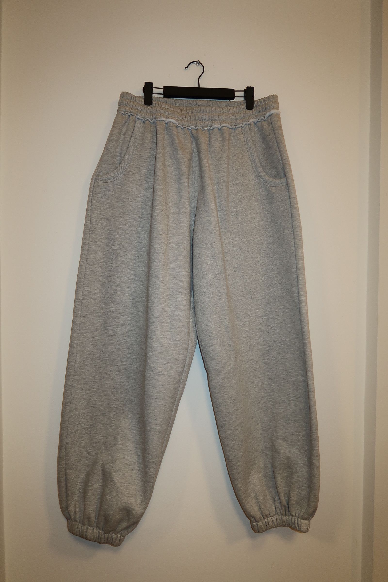 The GV Gallery GV Gallery Heather Grey Blank Scrunch Sweats Size US 34 / EU 50 - 1 Thumbnail