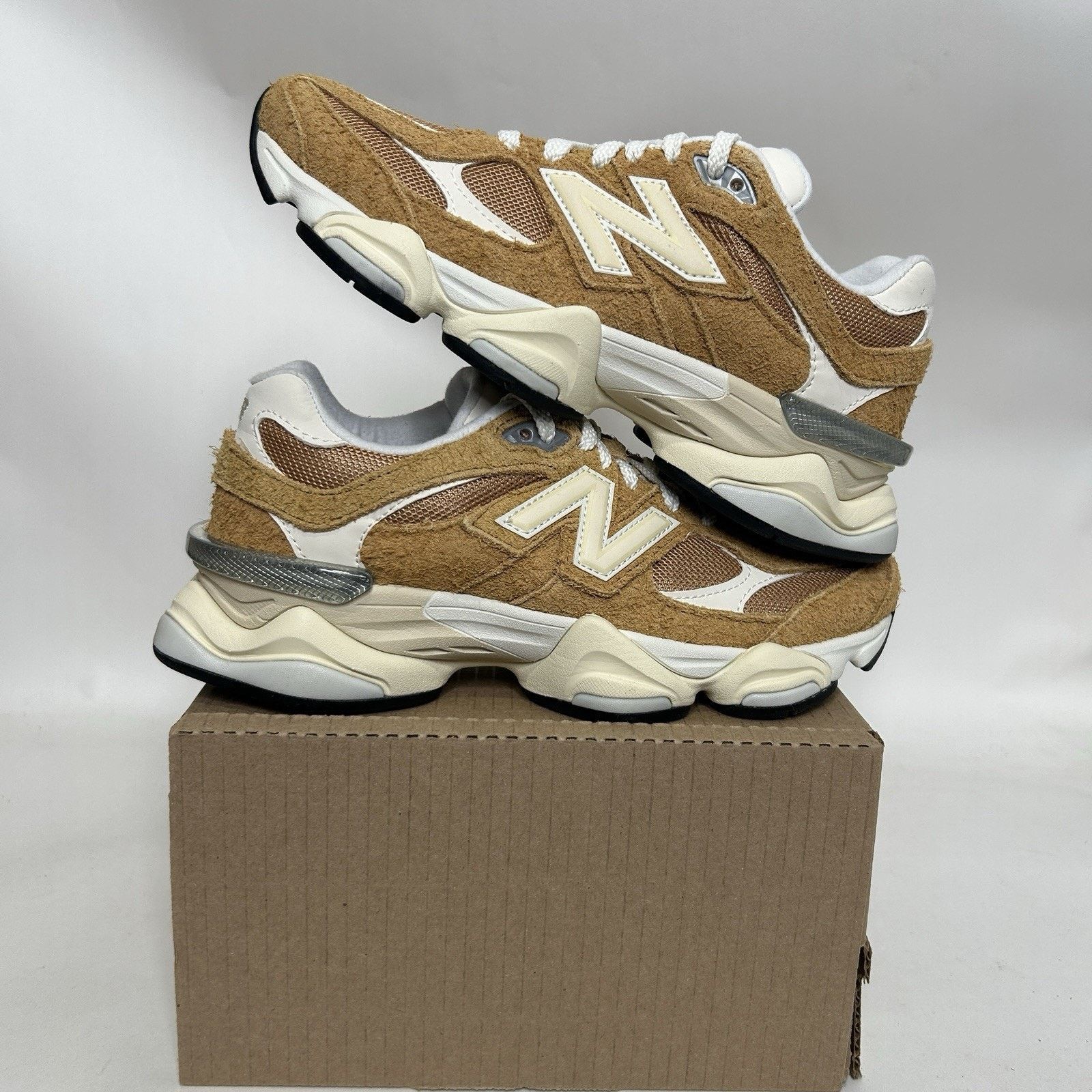 New Balance New Balance 9060 Unisex “Great Plains” U9060HMT Size US 7 / IT 37 - 1 Thumbnail