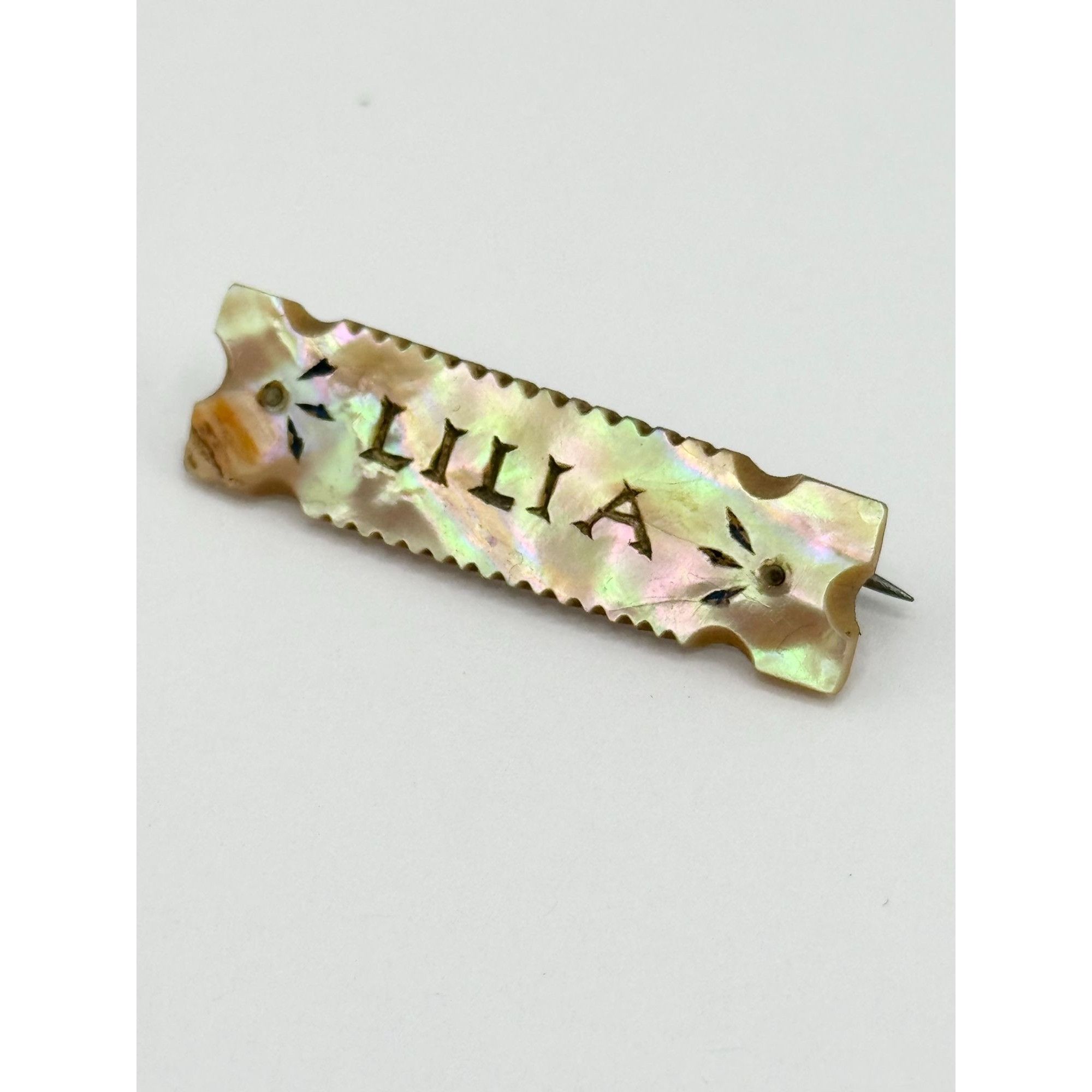 Vintage Vintage estate mother abalone shell of pearl Lilia pin Size ONE SIZE - 2 Thumbnail