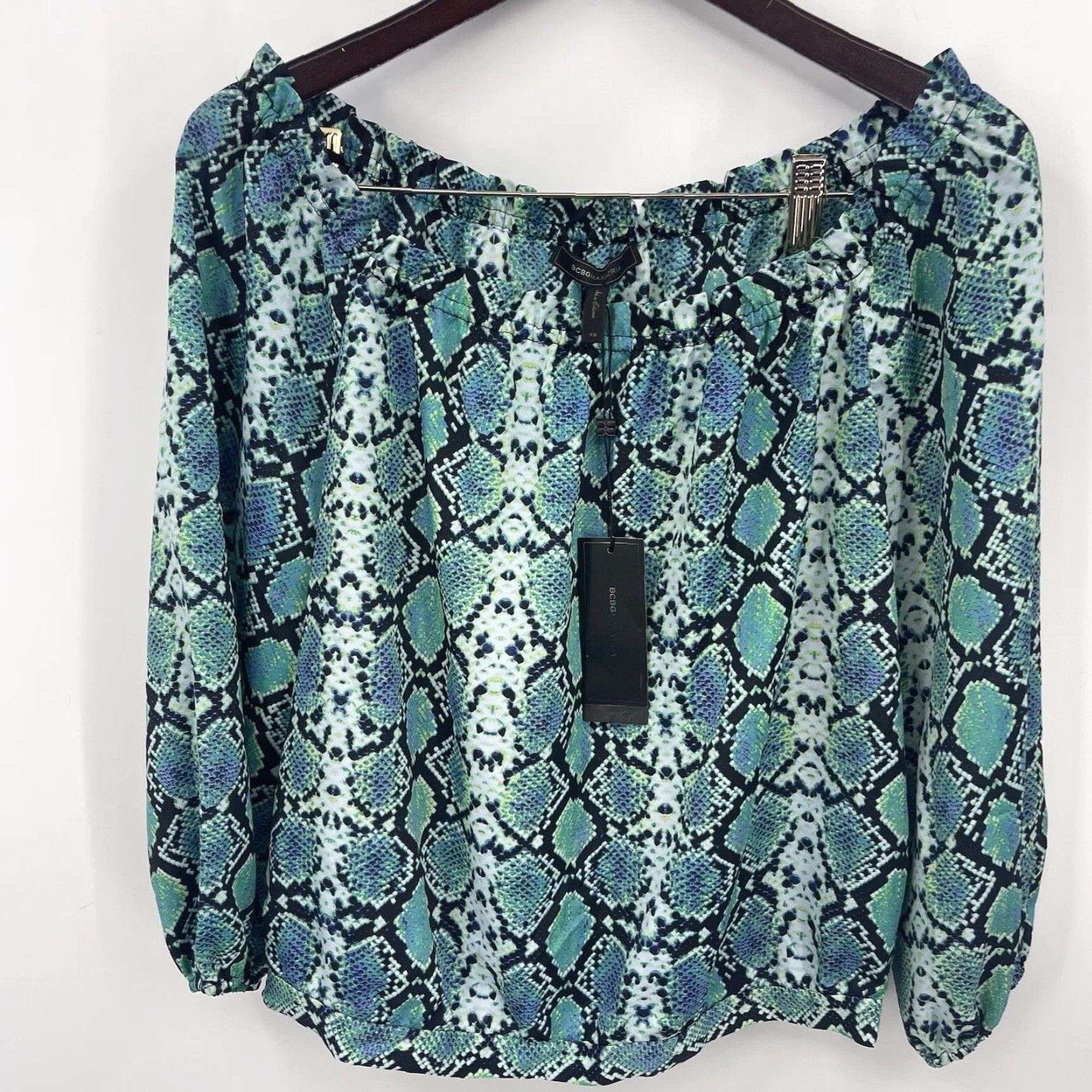 Bcbgmaxazria BCBG MAXAZRIA Orpha Blouse Womens XS Reptile Print Off The Shoulder Luxury Size XS / US 0-2 / IT 36-38 - 2 Thumbnail