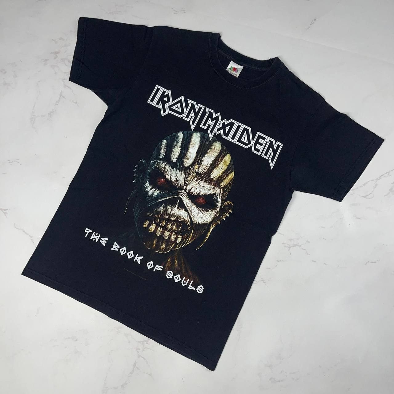 Vintage Vintage X Band Tees X Iron Maiden The Book Of Souls Tour Tee Size US S / EU 44-46 / 1 - 2 Thumbnail
