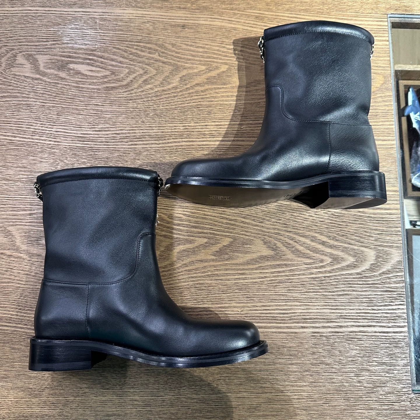 Chanel Chanel 25B chain logo block heel ankle boots 37 Size US 6 / IT 36 - 3 Thumbnail
