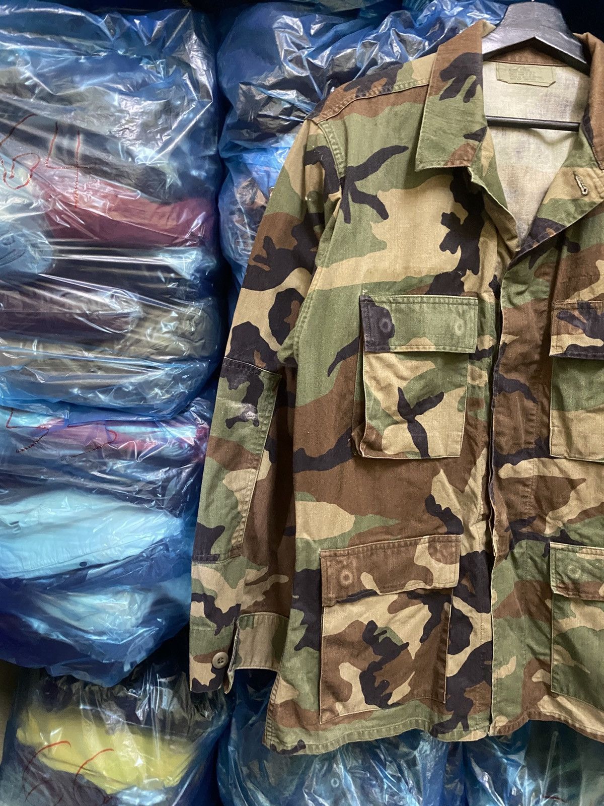 Other Vintage 1996 U.S. Army Woodland Camouflage BDU Combat Jacket Size US M / EU 48-50 / 2 - 5 Thumbnail