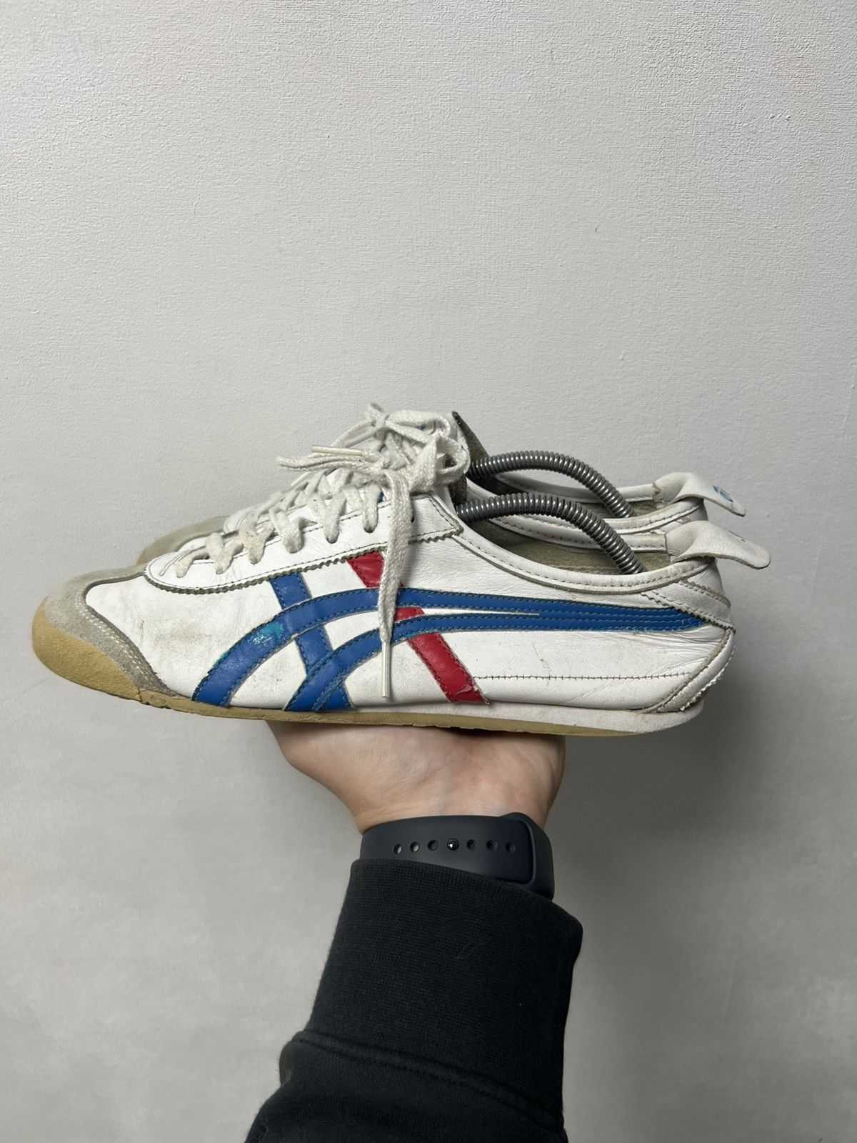 Asics Vintage Asics Onitsuka Tiger Low Top Sneakers Size US 9 / EU 42 - 3 Thumbnail
