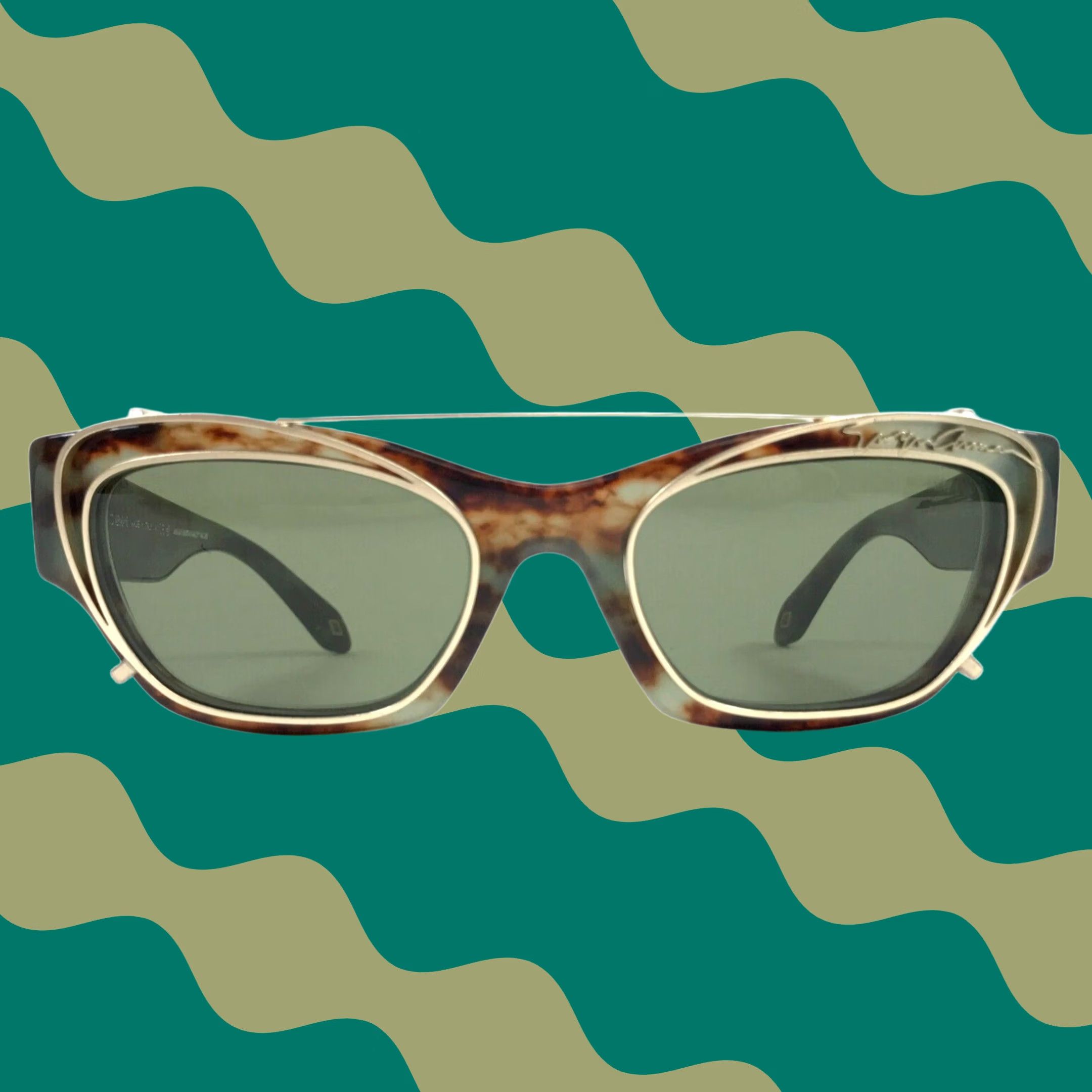 Giorgio Armani Sunglasses AR8195-U 6033/51 Red Havana Cat Eye w/ Gradient Brown Giorgio Armani Eyeglasses Frames AR8195-U 6033/51 Tortoise  main image 2